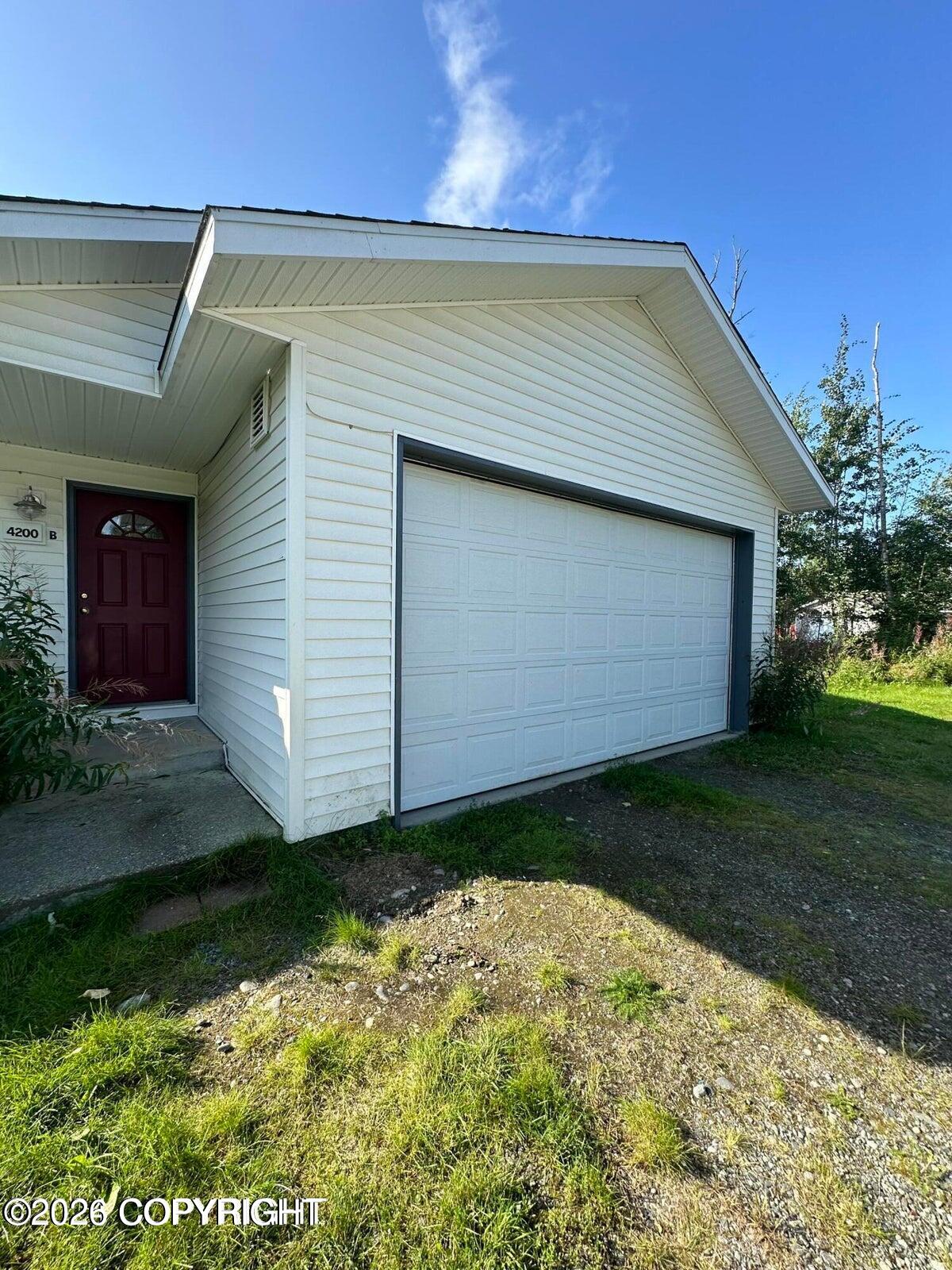 4200 W Memory Drive #b Property Photo 1