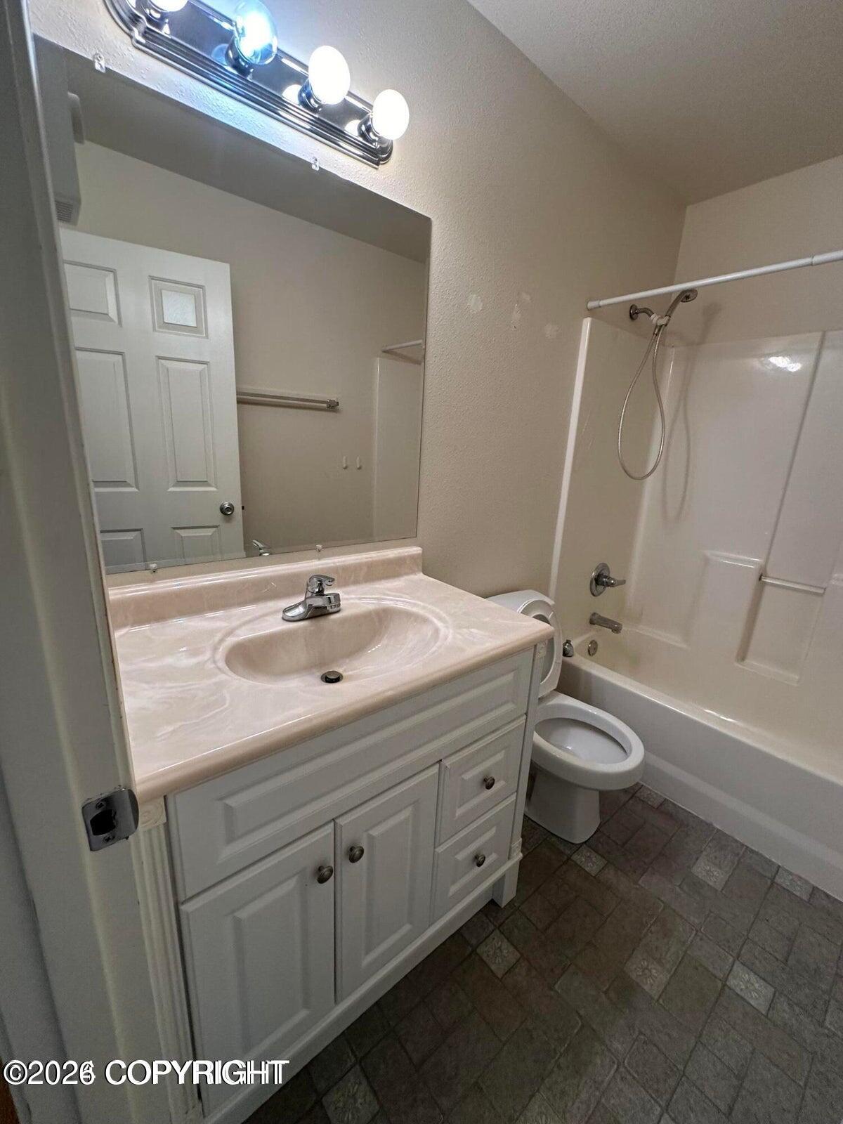 4200 W Memory Drive #b Property Photo 6