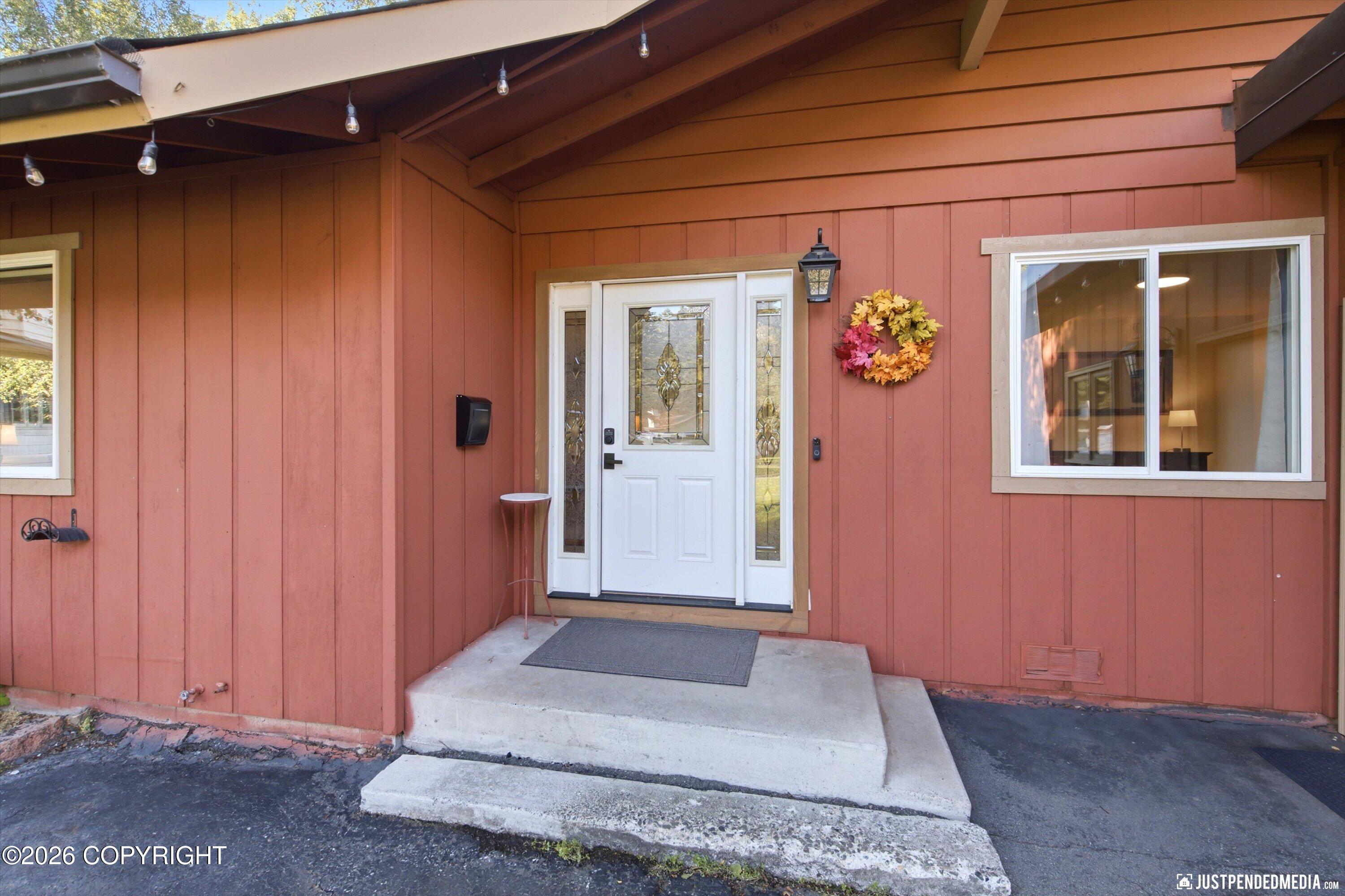 5653 Renee Circle Property Photo 4