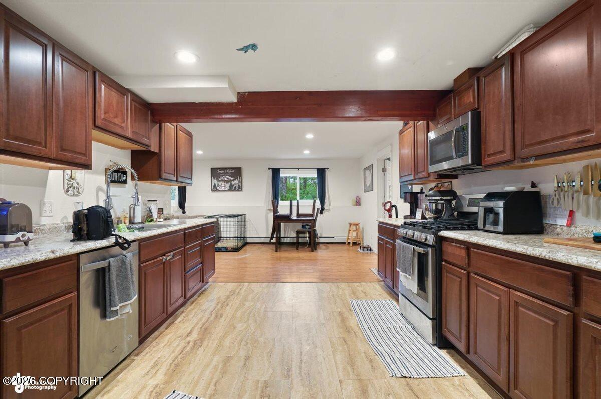 21726 N Birchwood Loop Road Property Photo 5