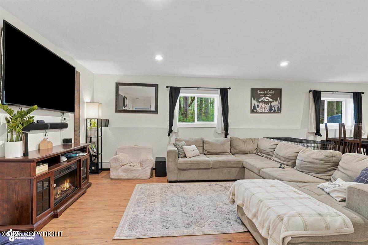 21726 N Birchwood Loop Road Property Photo 8