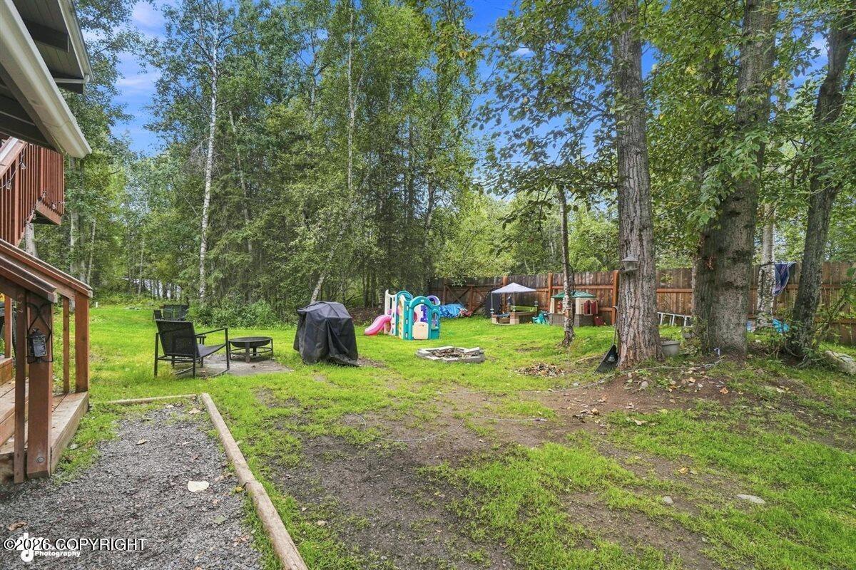 21726 N Birchwood Loop Road Property Photo 40
