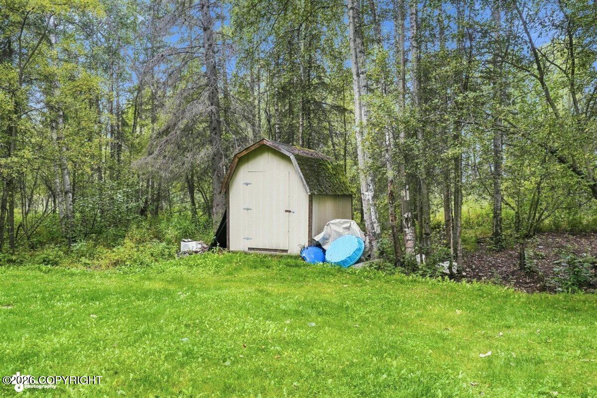 21726 N Birchwood Loop Road Property Photo 44