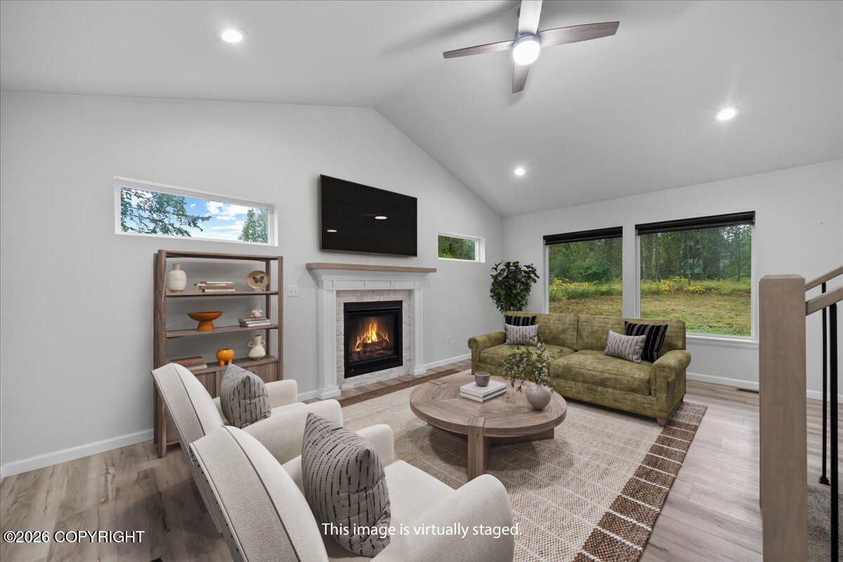 2136 N Meadow Lakes Drive Property Photo 10