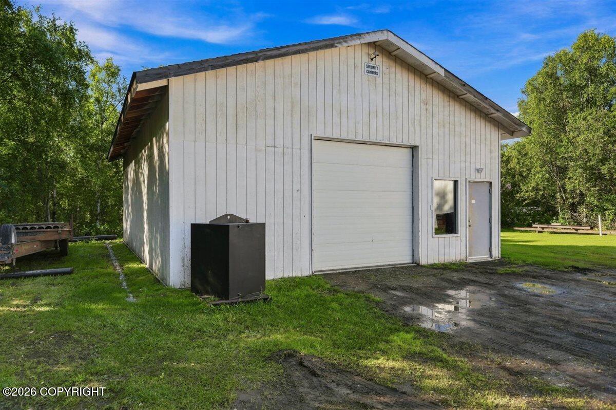 1700 W Vaunda Avenue Property Photo 2