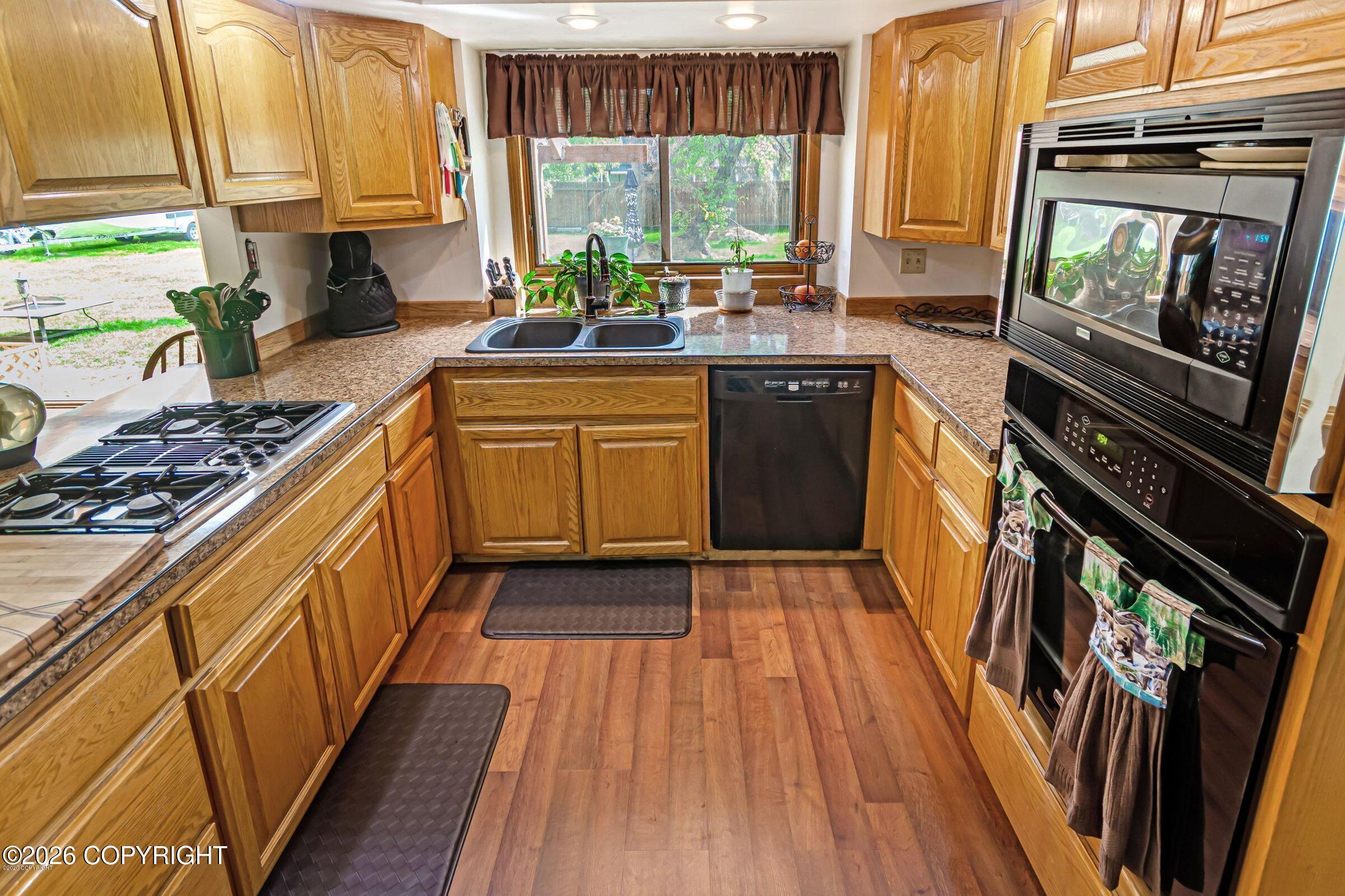 11070 E Equestrian Street Property Photo 7