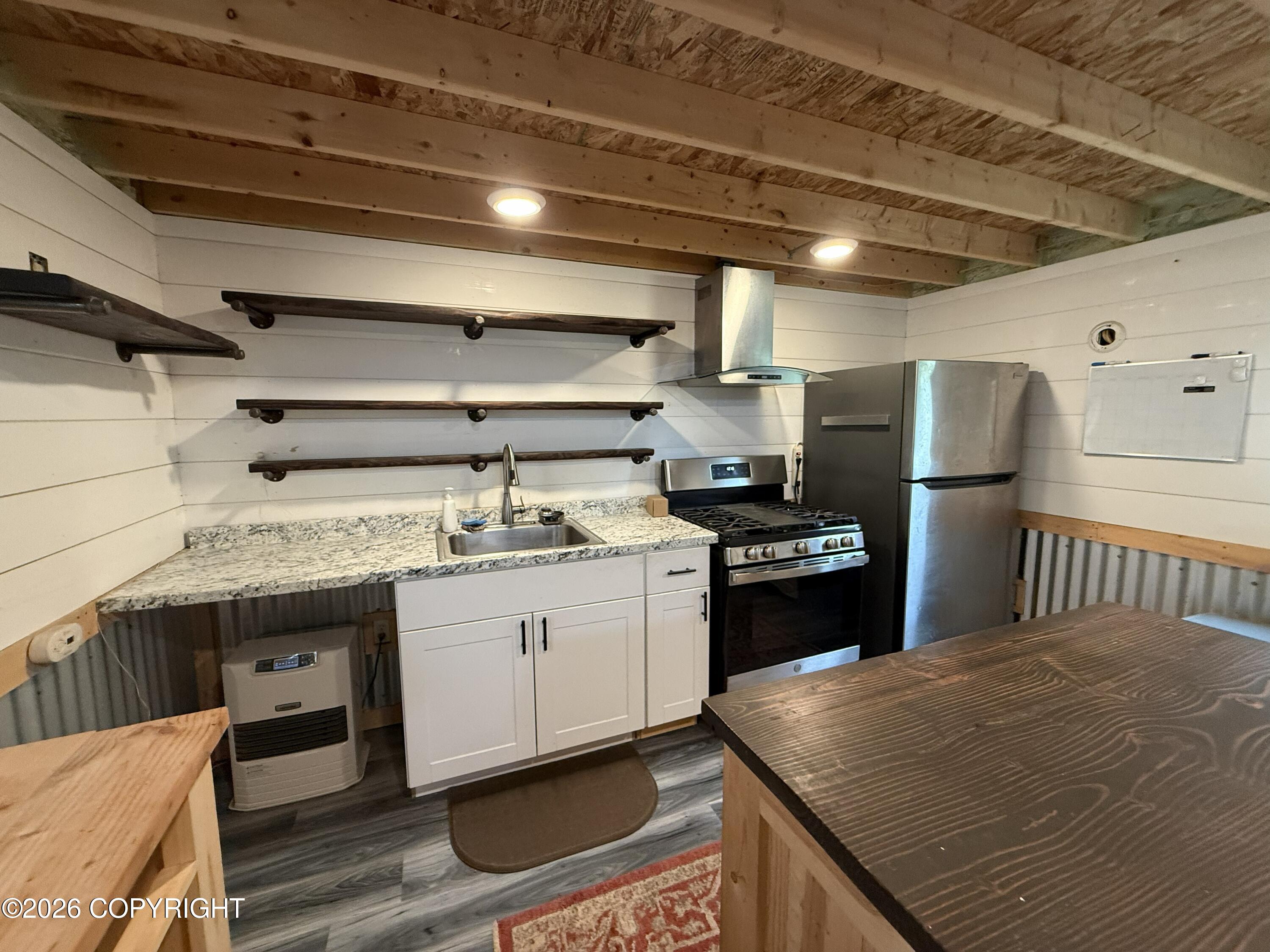 10421 Herman Drive Property Photo 3