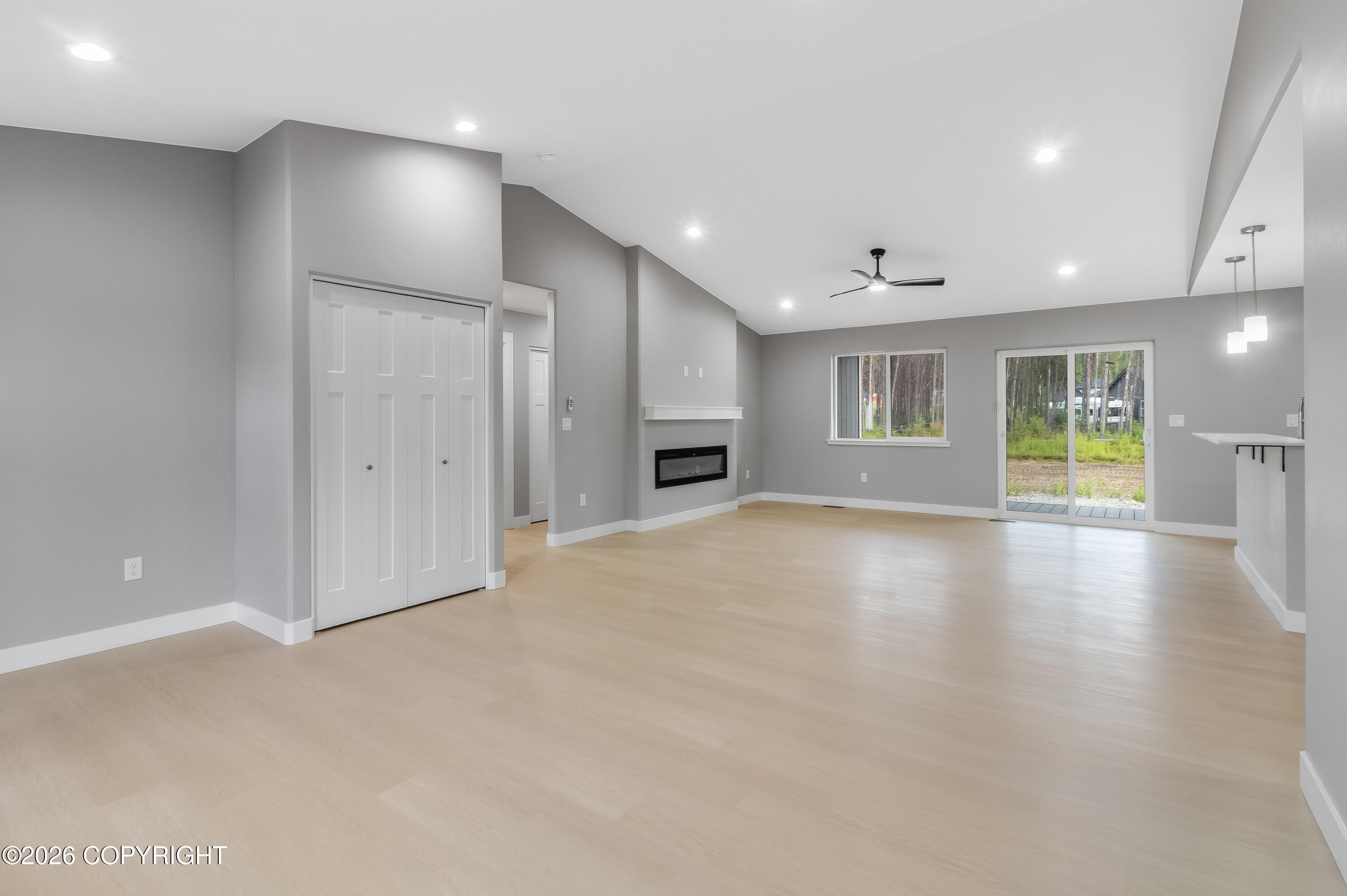 696 W Wood Star Drive Property Photo 17