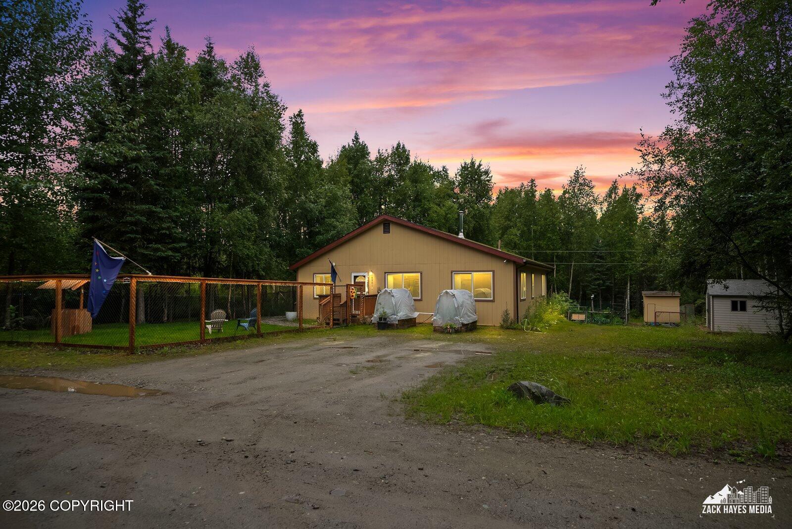 6951 W Captain Hook Drive Property Photo 1