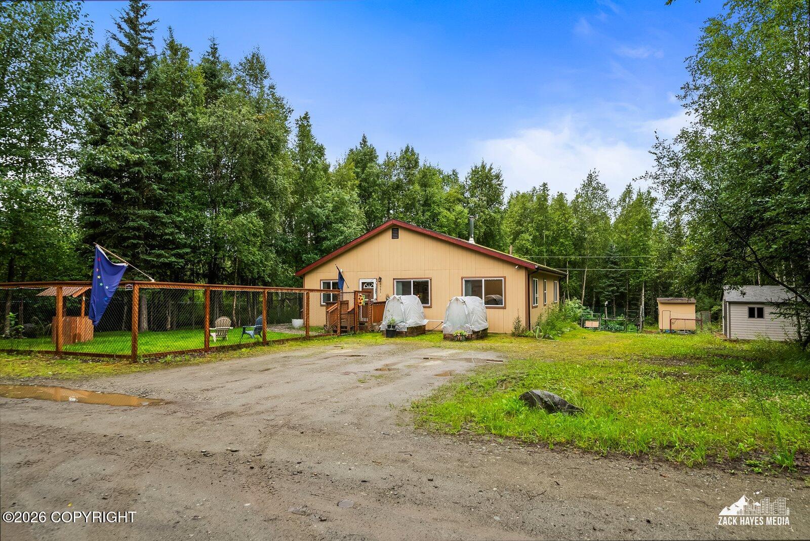 6951 W Captain Hook Drive Property Photo 2