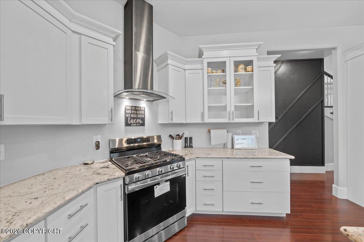 521 E Lochcarron Drive Property Photo 22