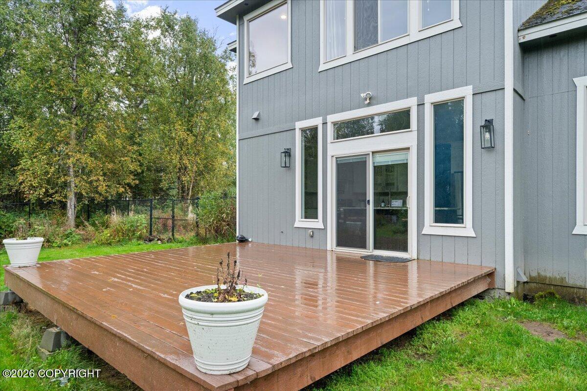 521 E Lochcarron Drive Property Photo 63
