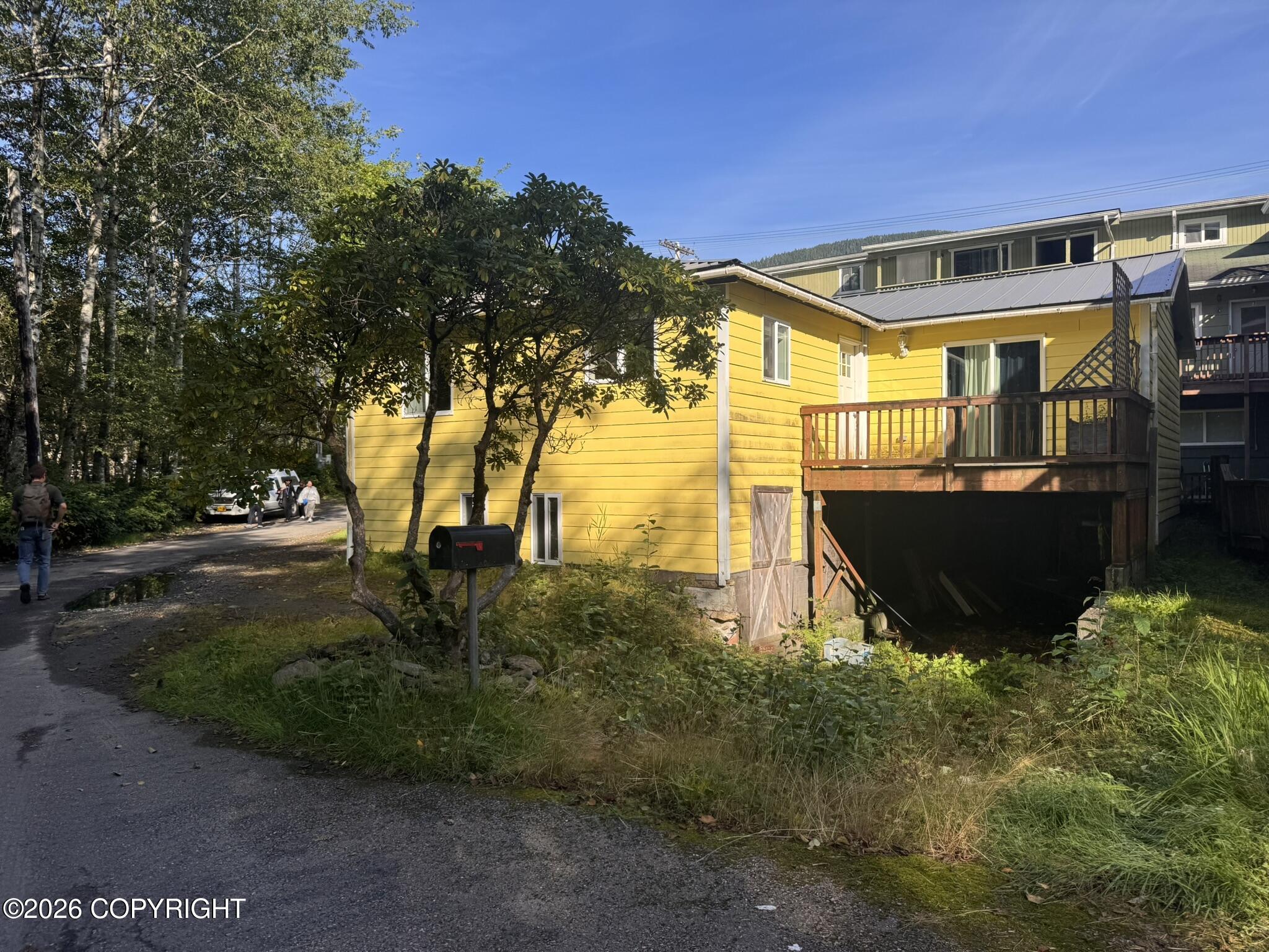 1112 Salmon Row Property Photo 1