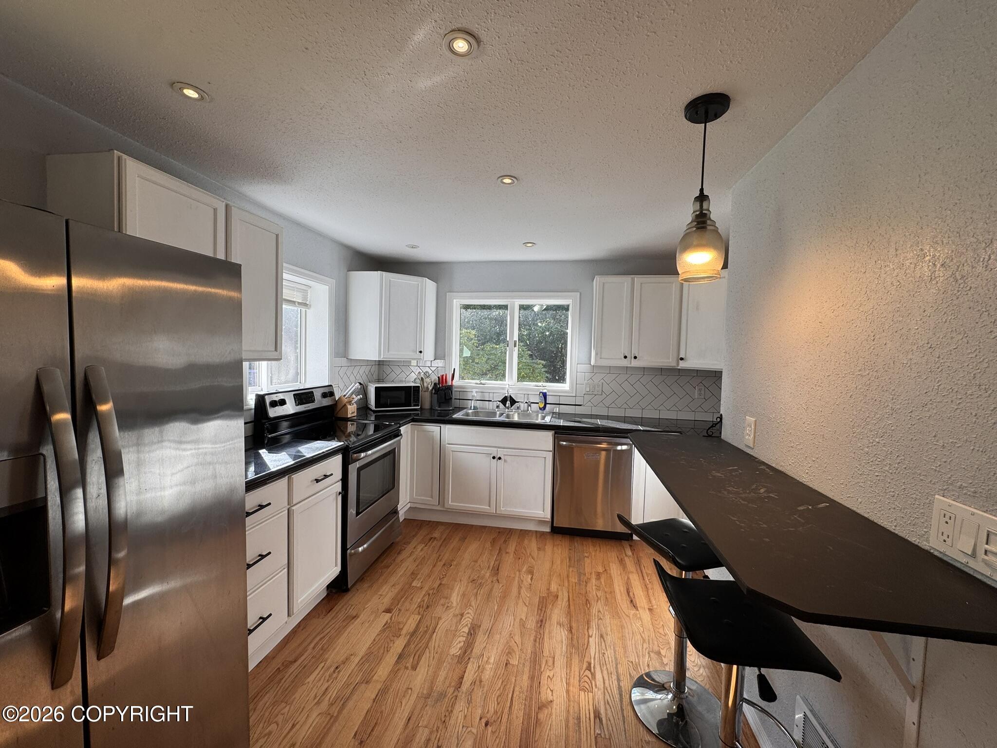 1112 Salmon Row Property Photo 3