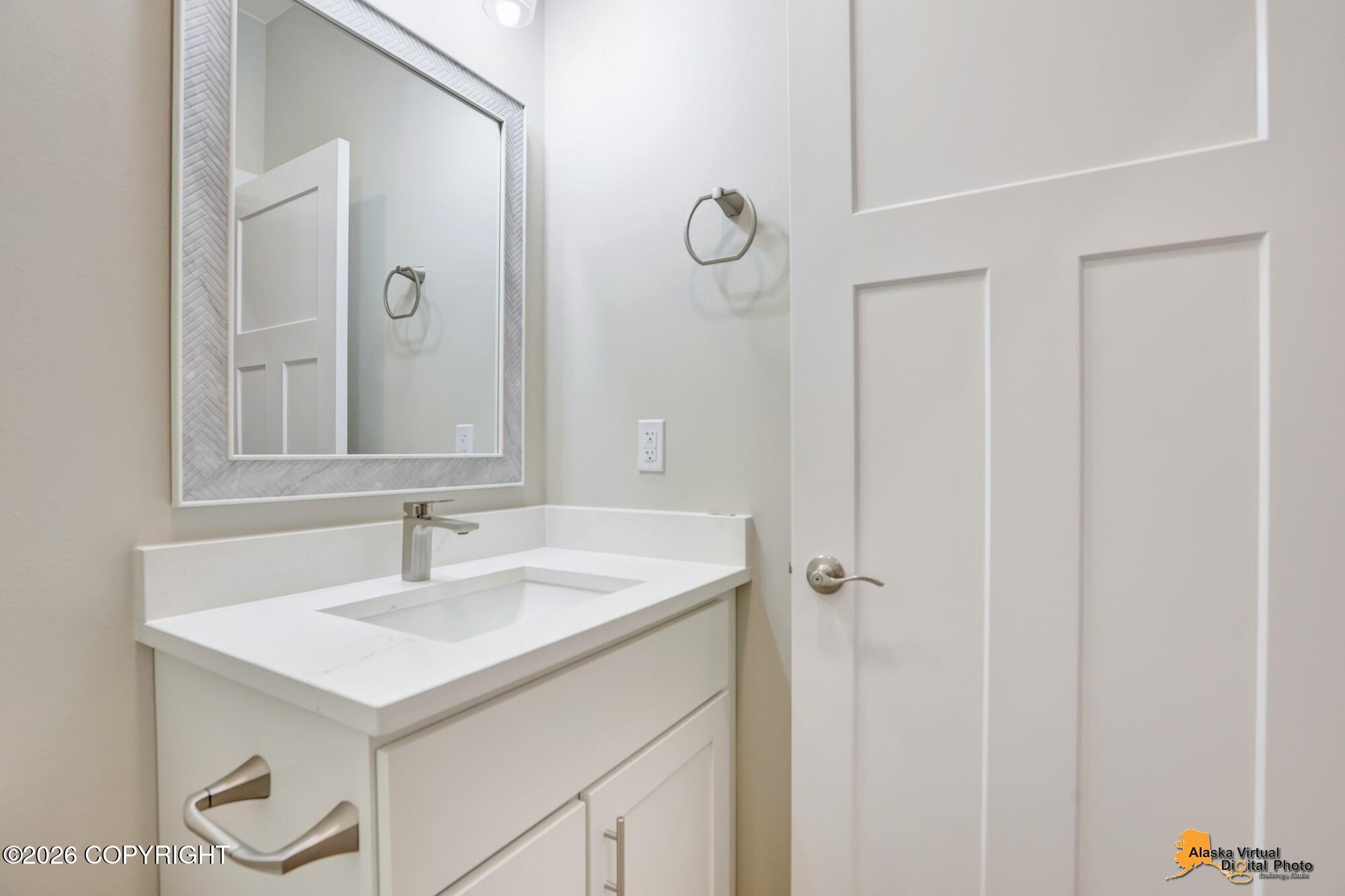 5762 W Kathi Drive Property Photo 11