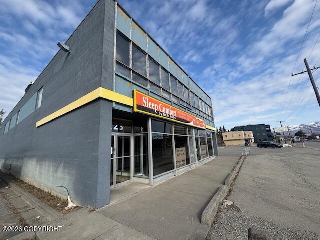 123 E Fireweed Lane Property Photo 4