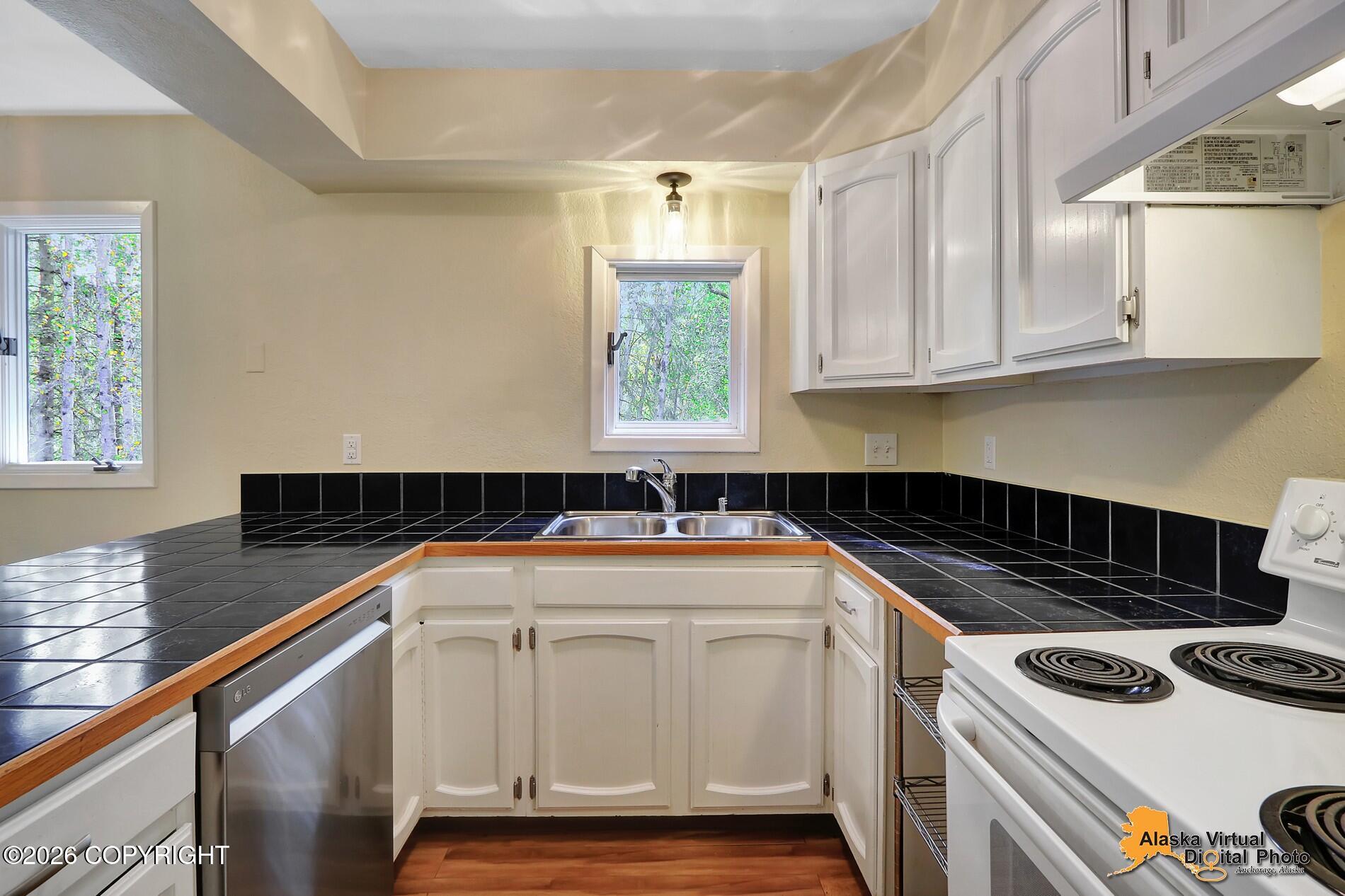 2069 Cliffside Drive #21b-5 Property Photo 26