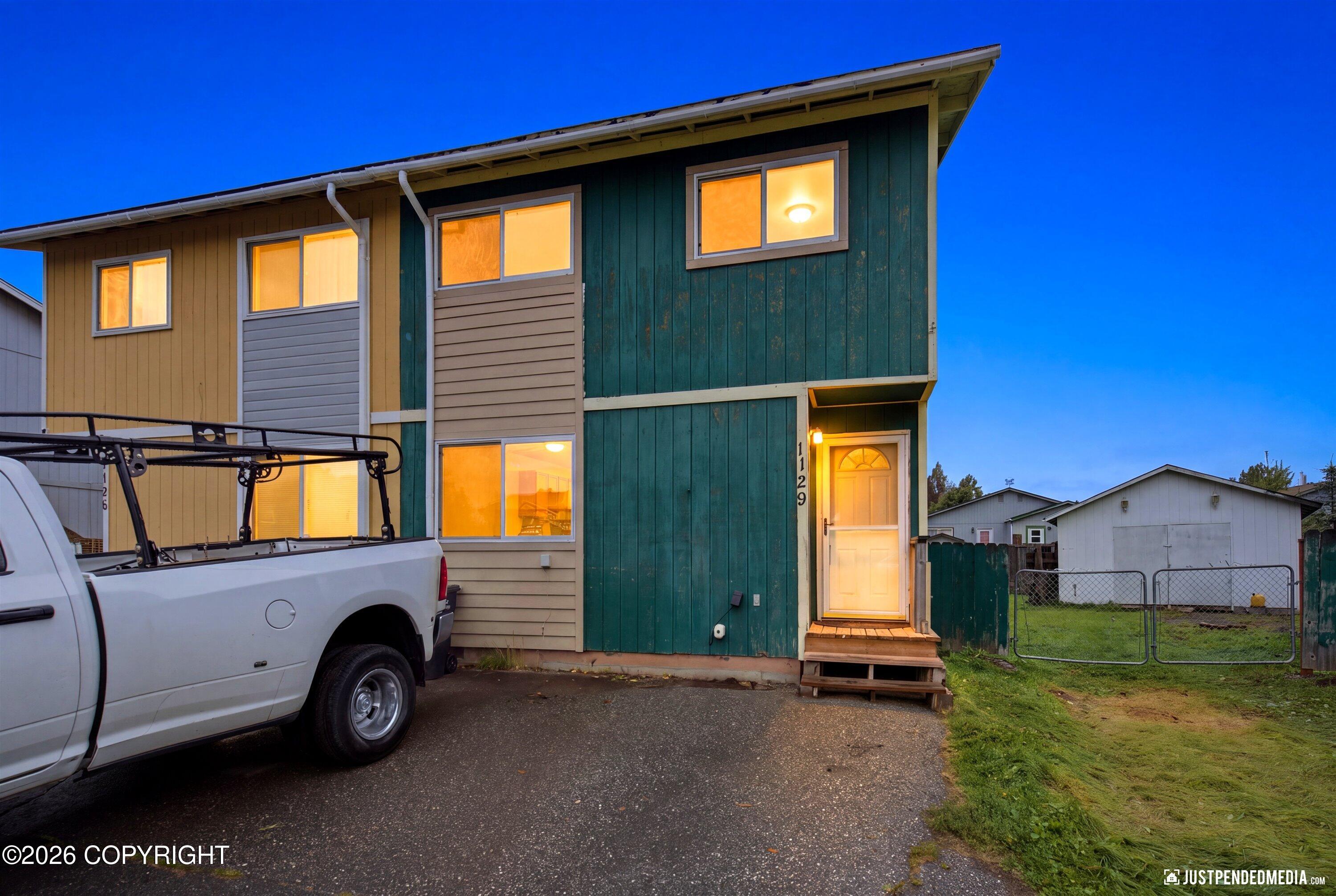 1129 Fred Circle Property Photo 1