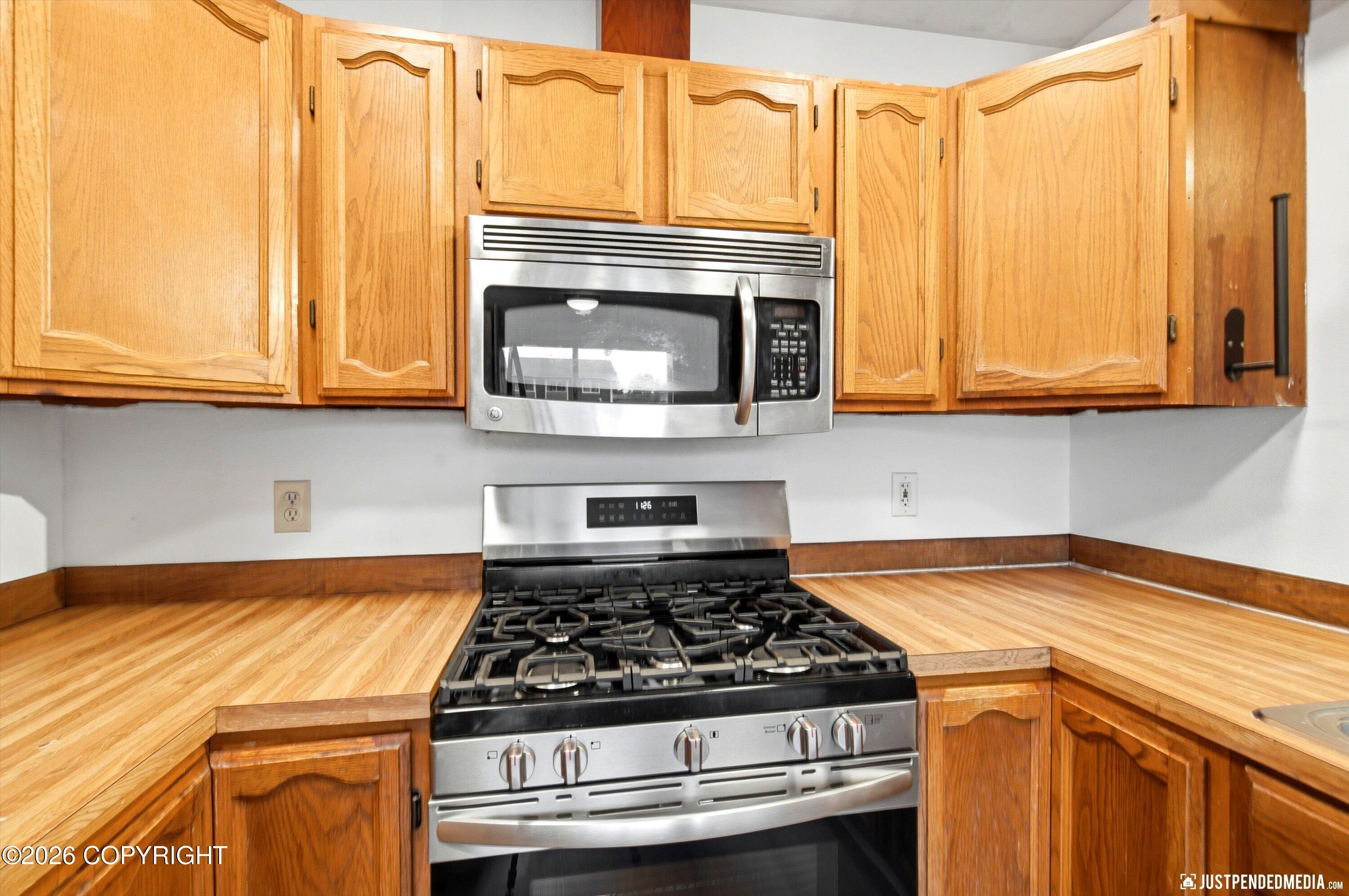 1129 Fred Circle Property Photo 8