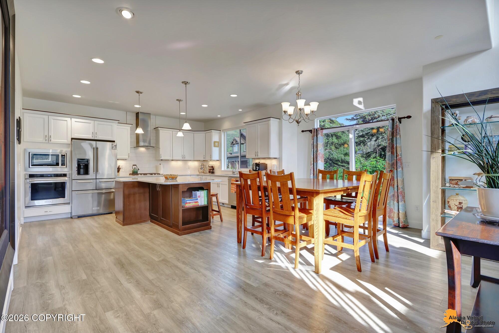 19225 Potter Highlands Drive Property Photo 16