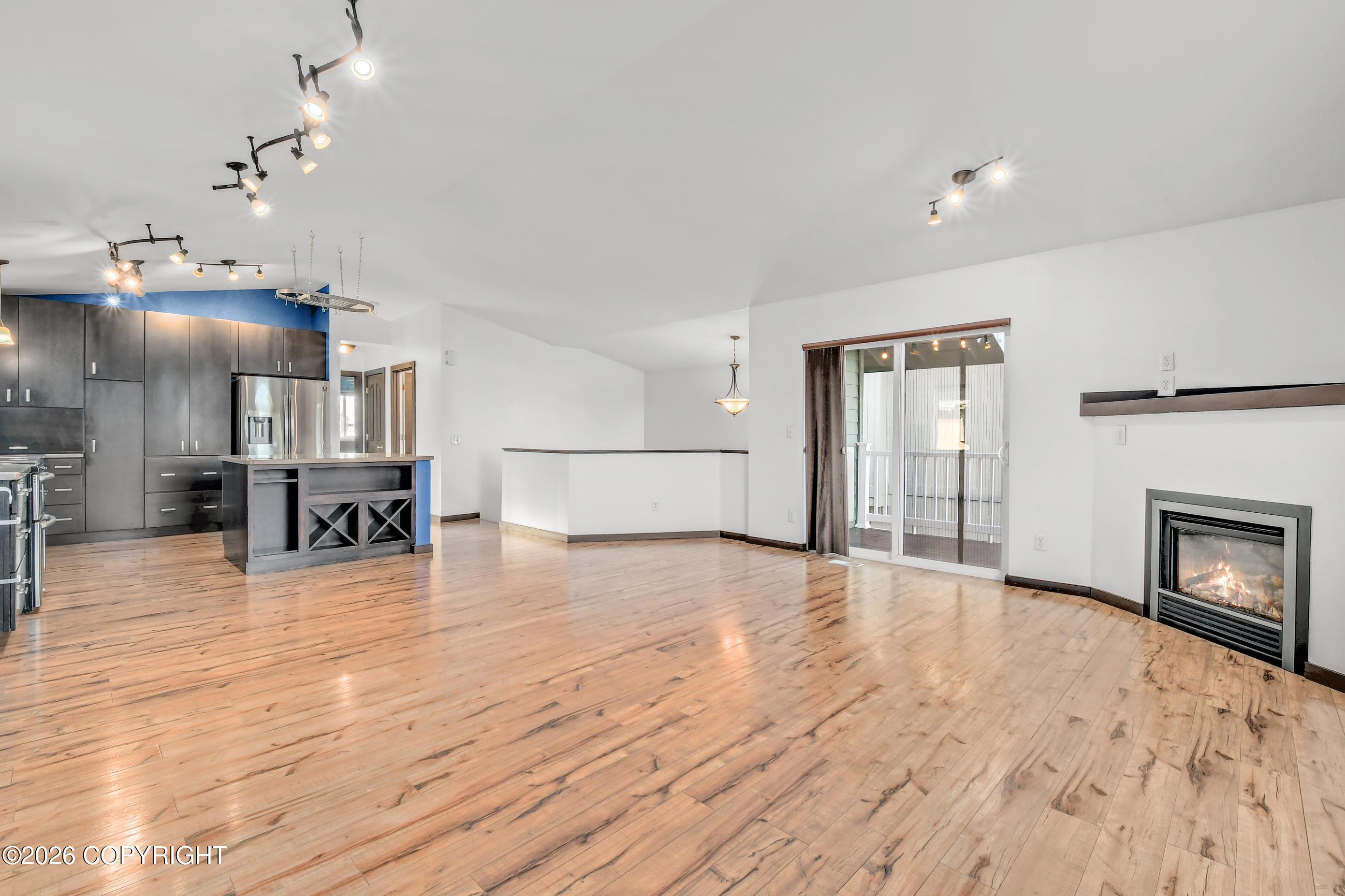10207 Ridge Park Drive Property Photo 7
