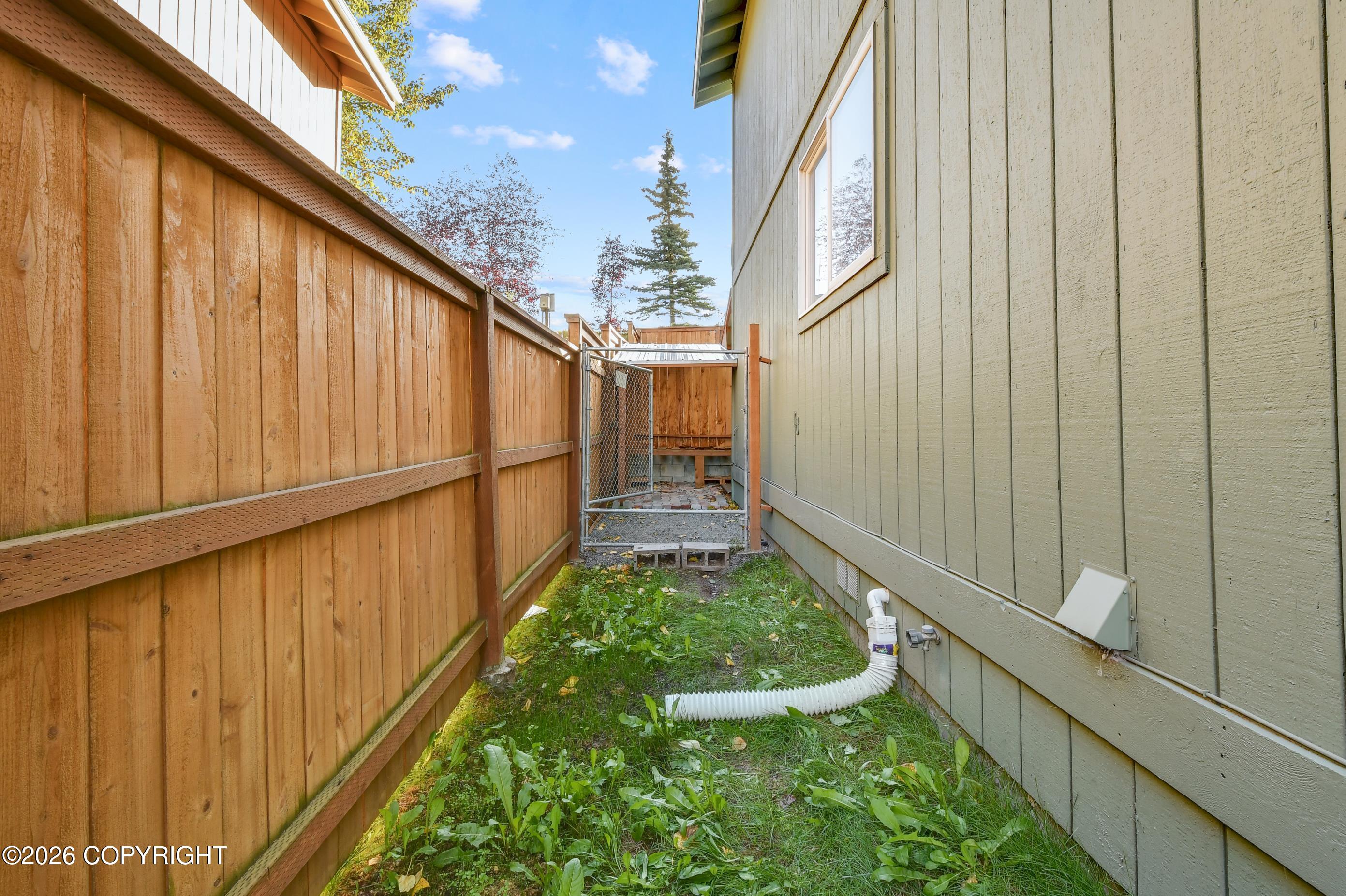 10207 Ridge Park Drive Property Photo 30
