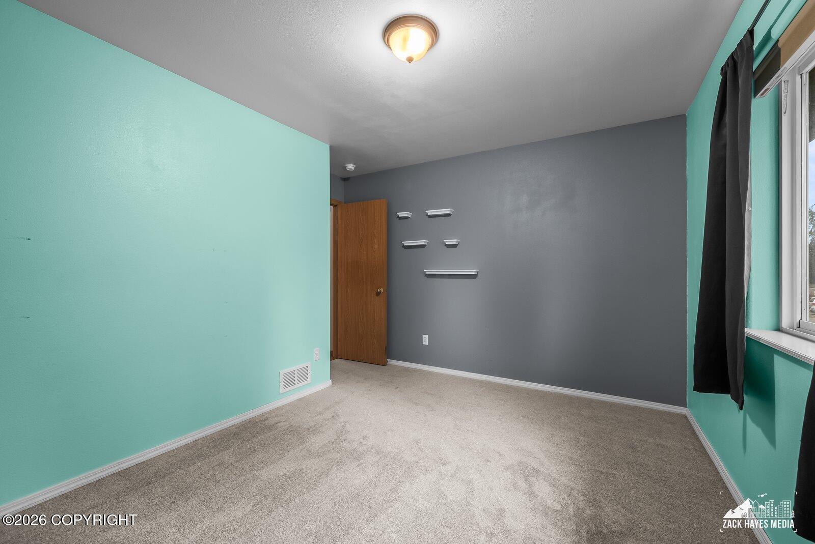2113 W 47th Avenue Property Photo 31