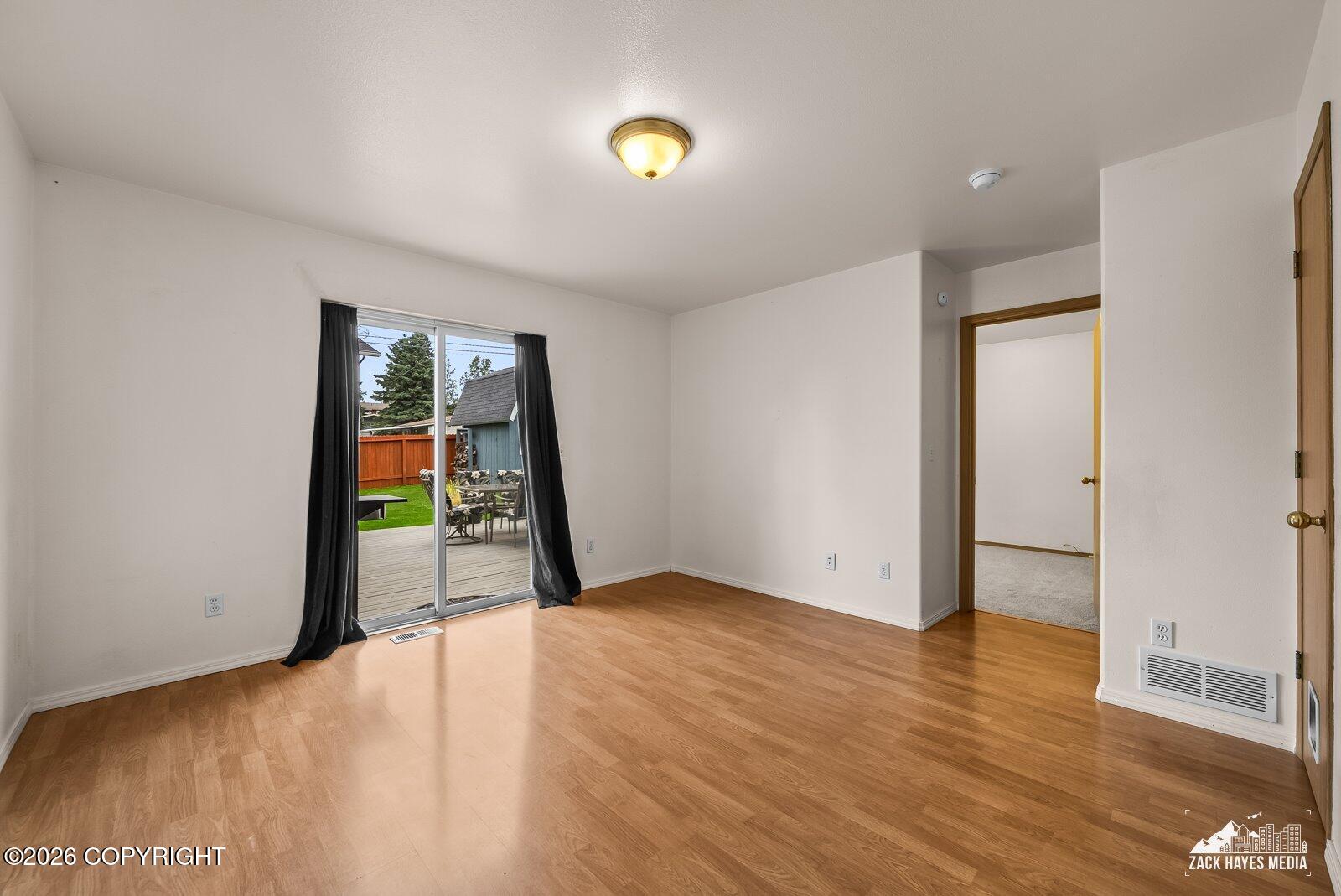 2113 W 47th Avenue Property Photo 33