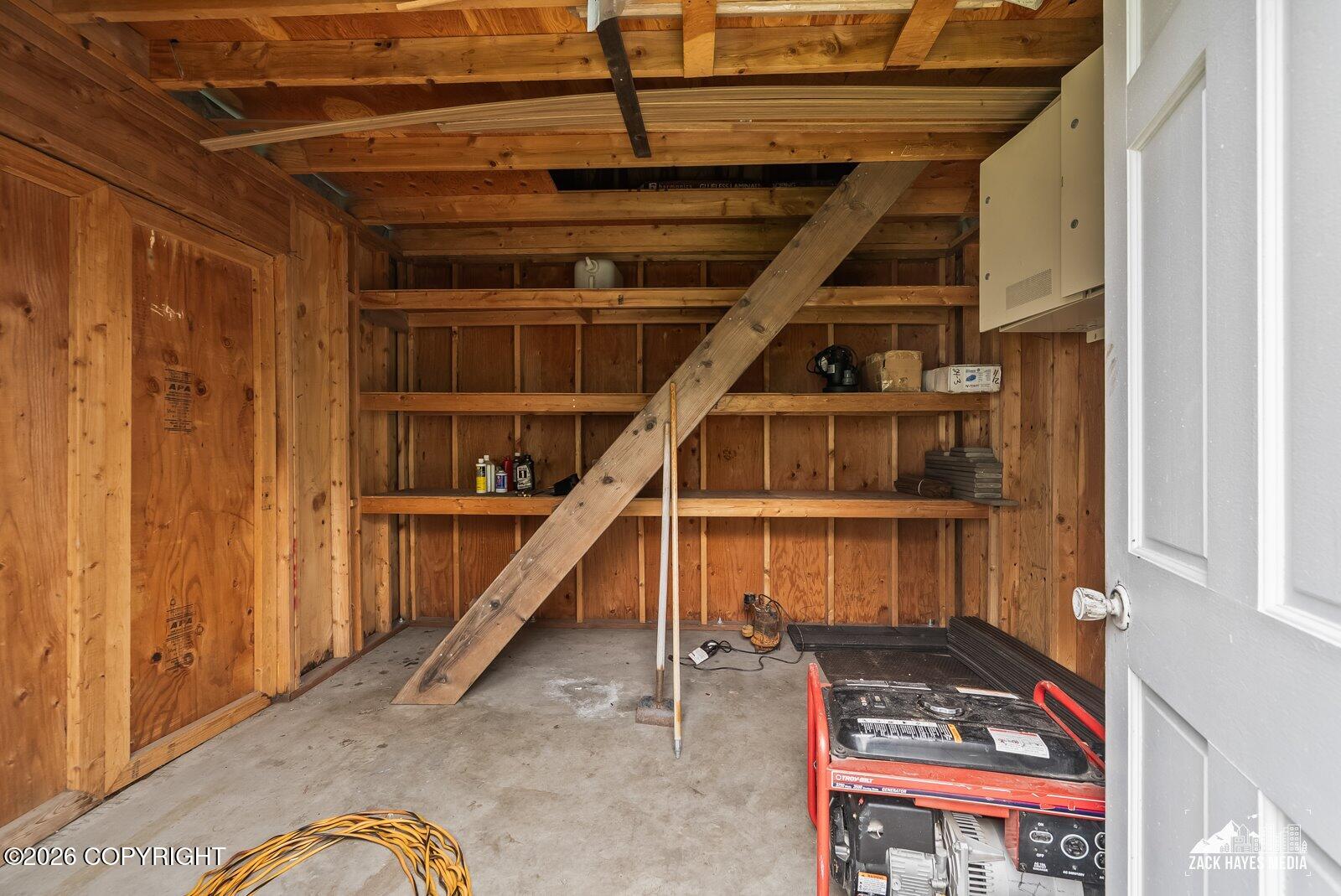 2113 W 47th Avenue Property Photo 45