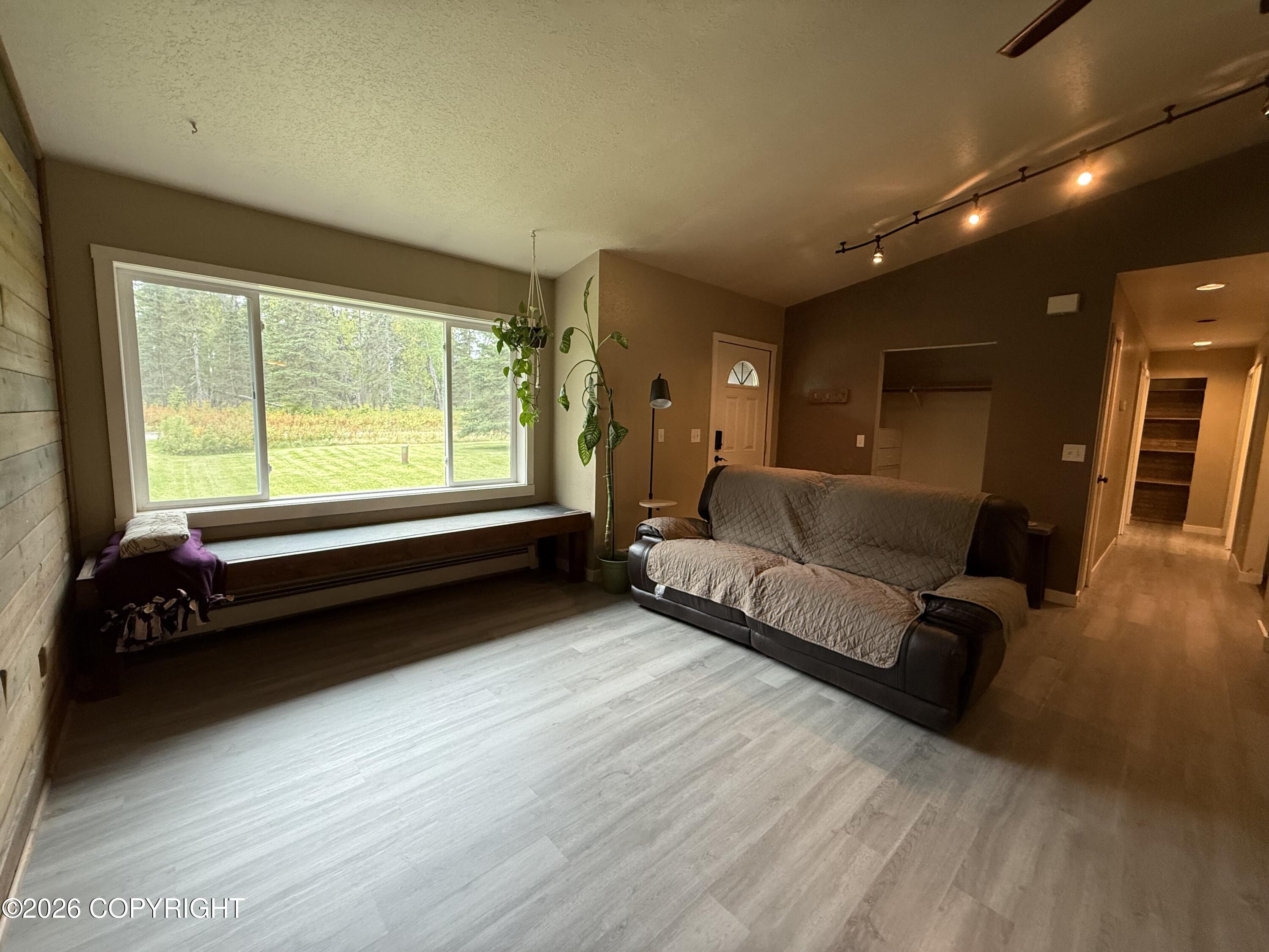 47400 Top Gun Street Property Photo 6