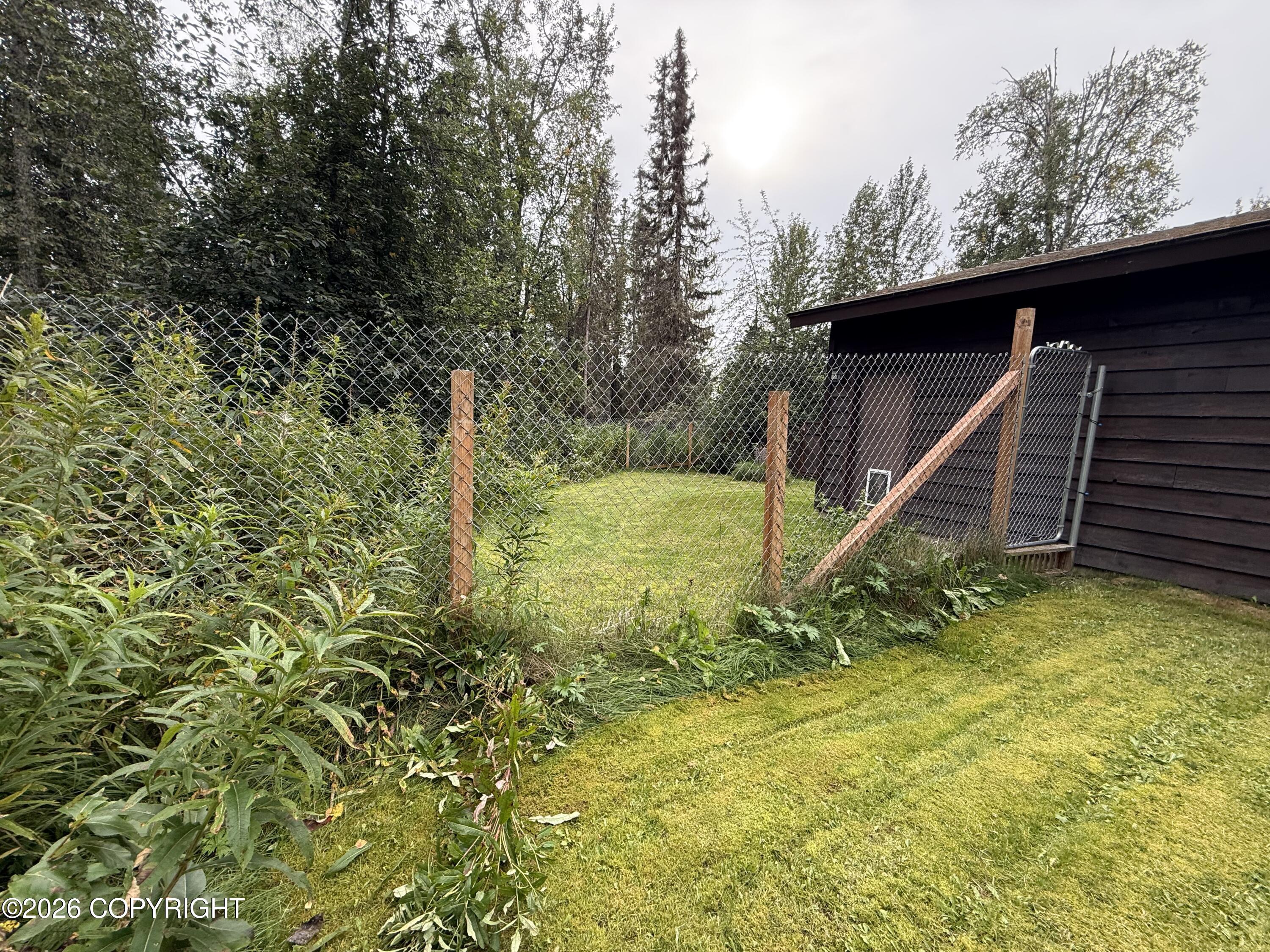 47400 Top Gun Street Property Photo 25