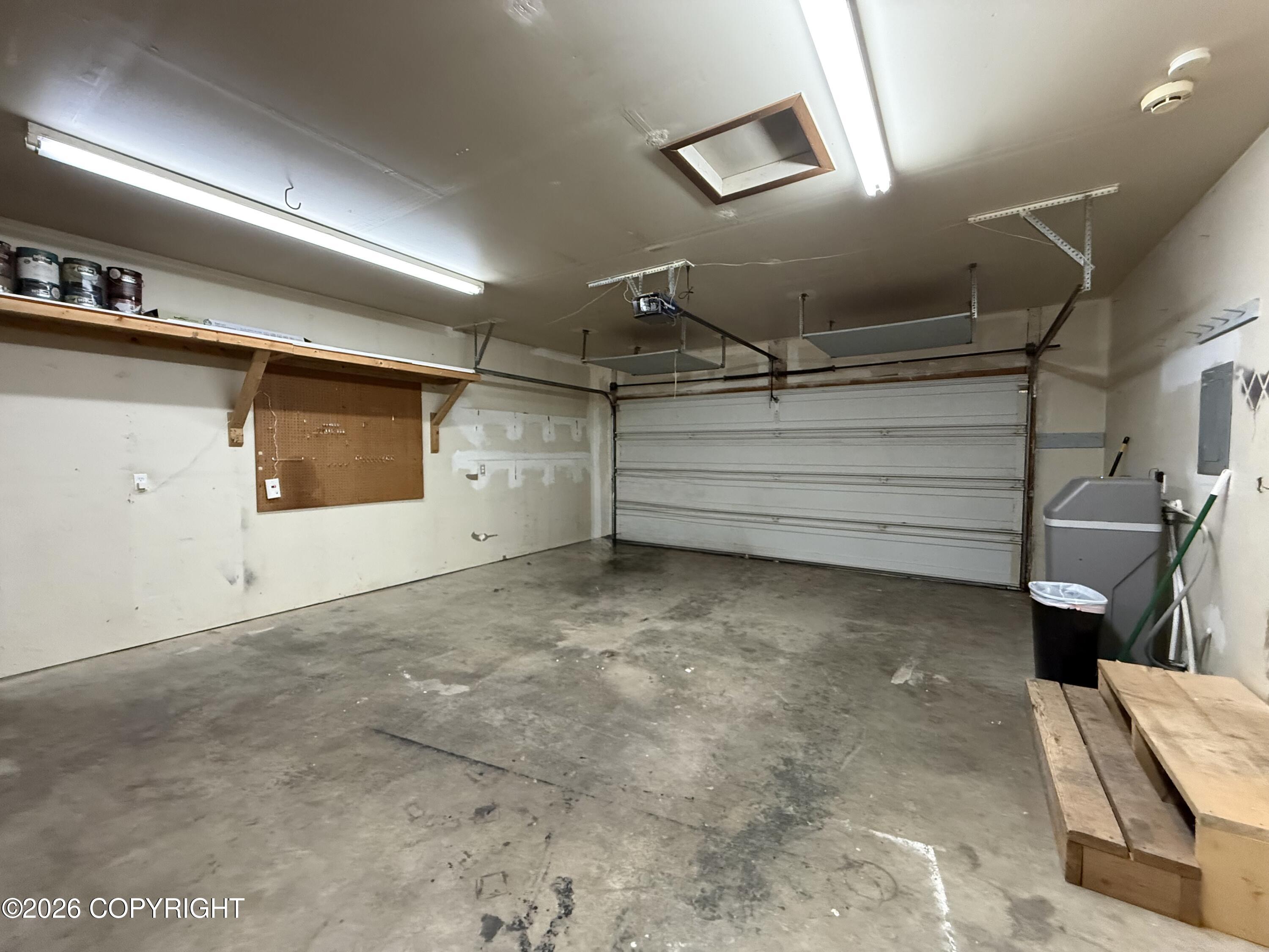 47400 Top Gun Street Property Photo 34