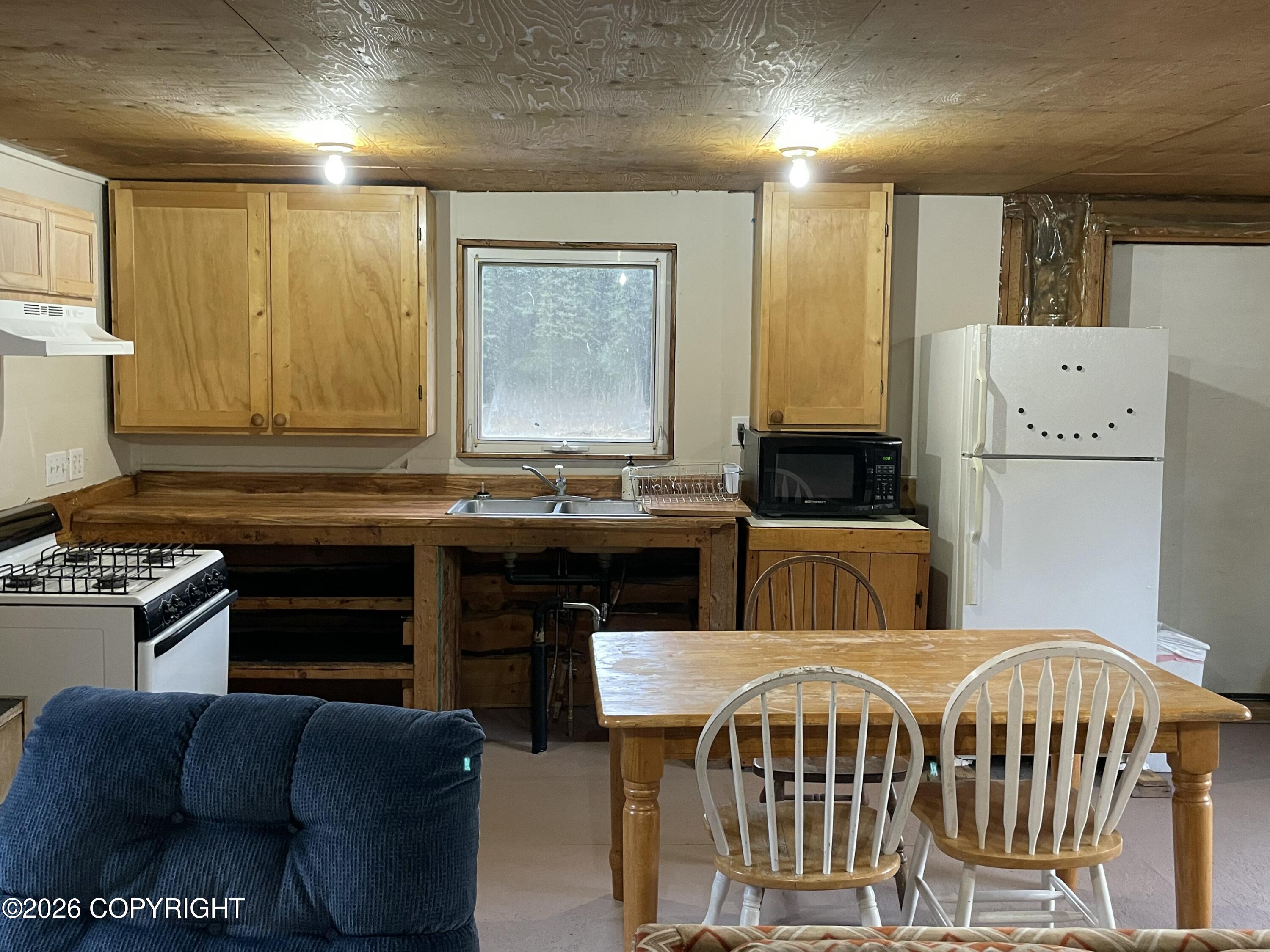 L3a B2 W Spruce Extension Property Photo 4