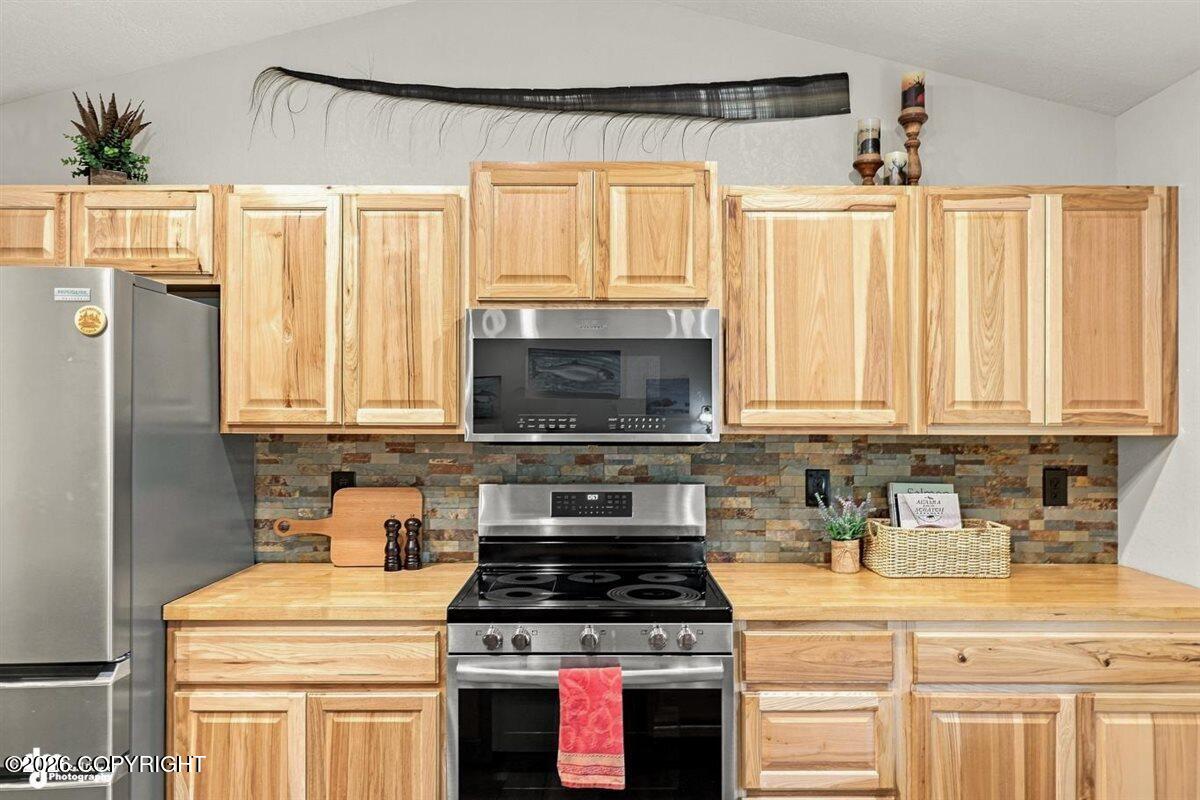 44545 Strawberry Road Property Photo 7