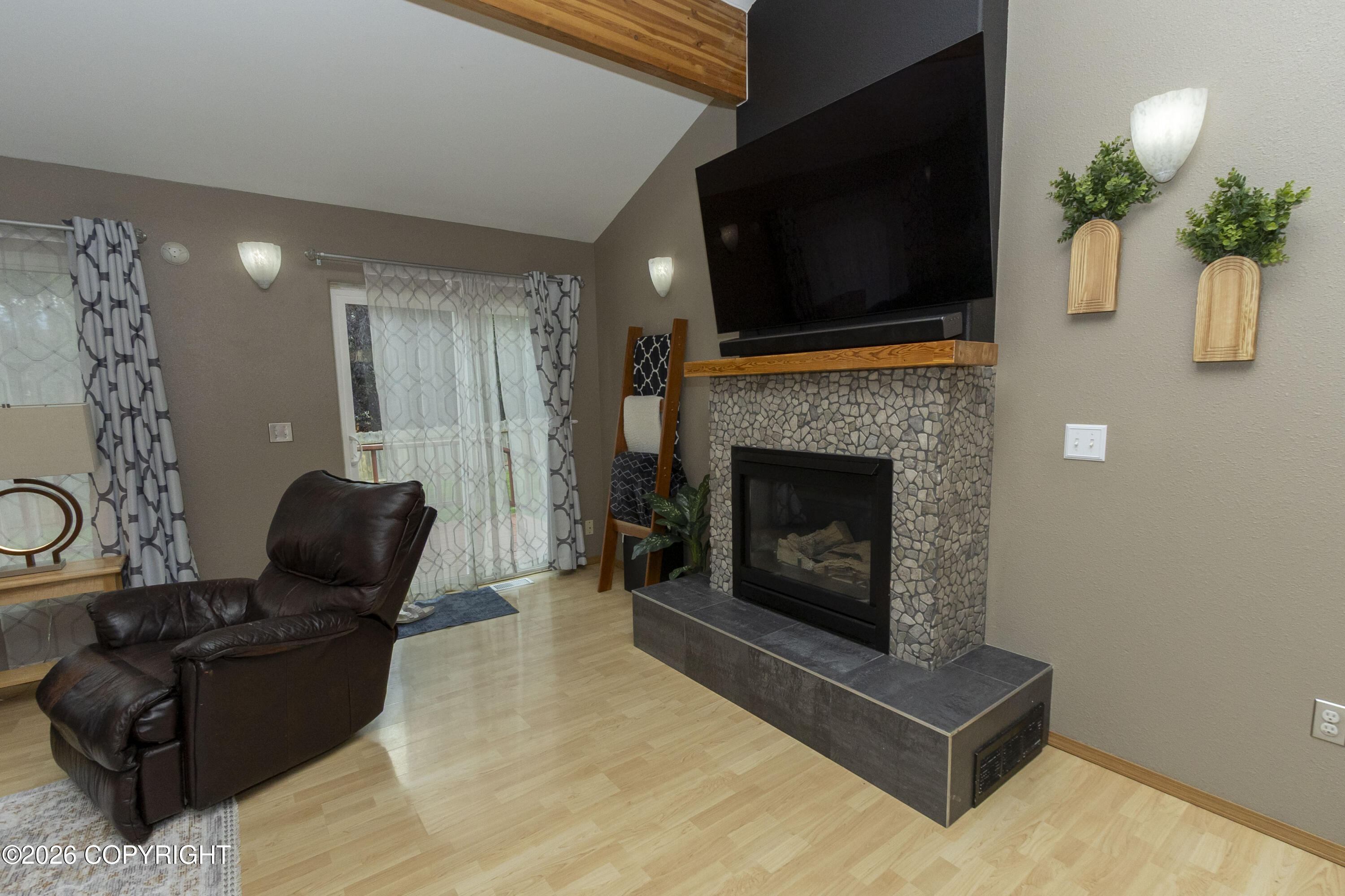 1342 S Thalo Drive Property Photo 14