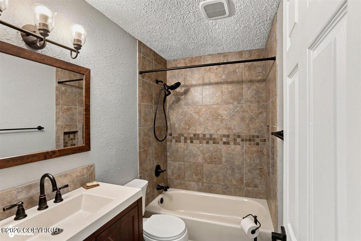 10812 Goodpaster Circle Property Photo 18