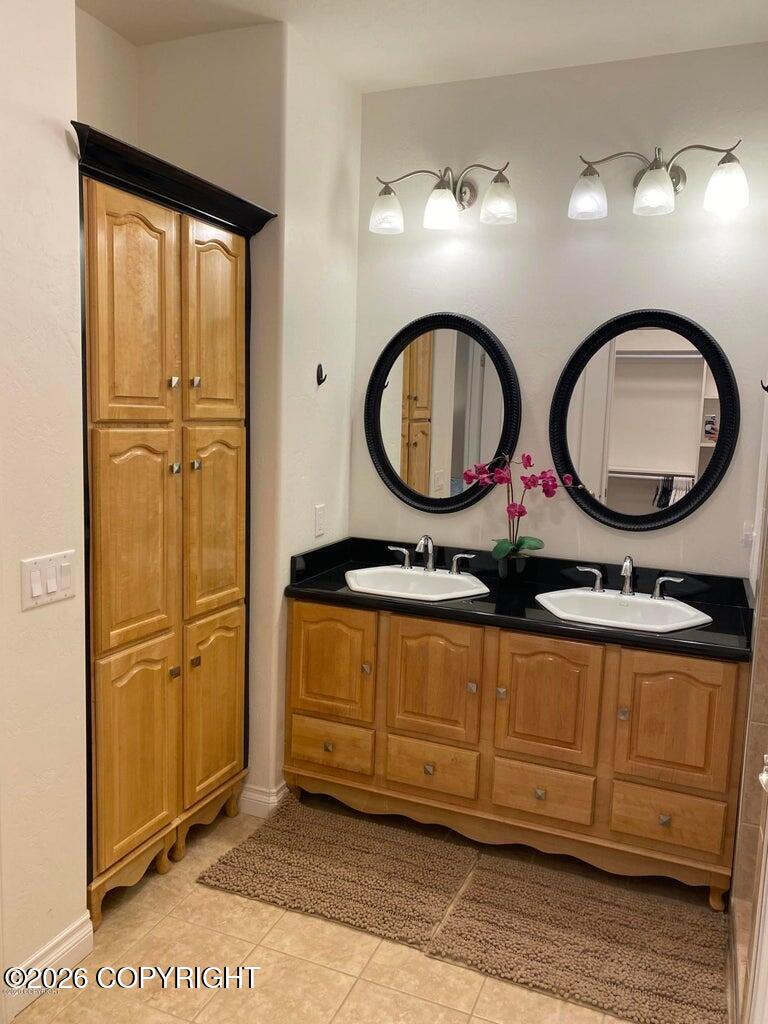 3825 E Klatt Road Property Photo 17