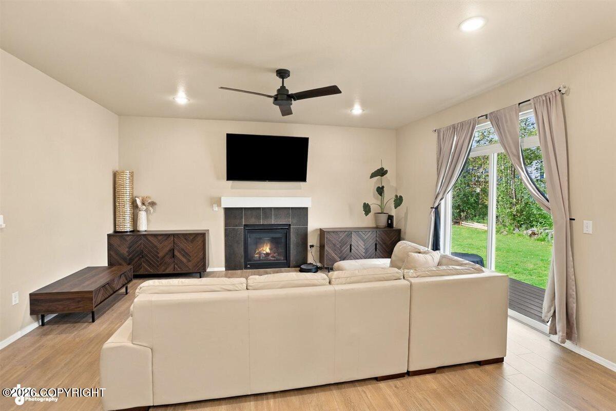 1594 E Hidden Ranch Loop Property Photo 4