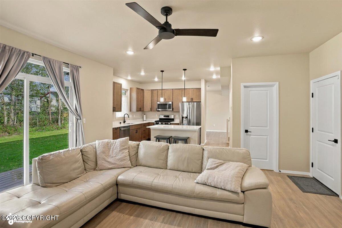 1594 E Hidden Ranch Loop Property Photo 7