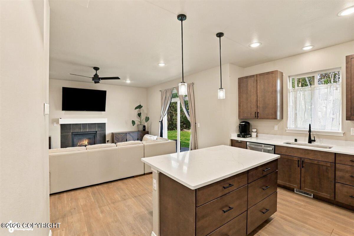 1594 E Hidden Ranch Loop Property Photo 8
