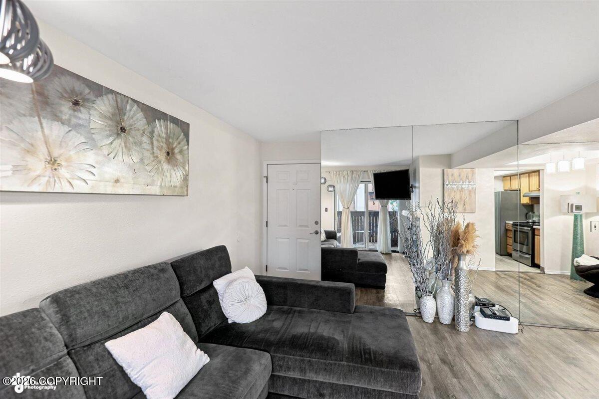 7220 Huntsmen Circle #6b Property Photo 6