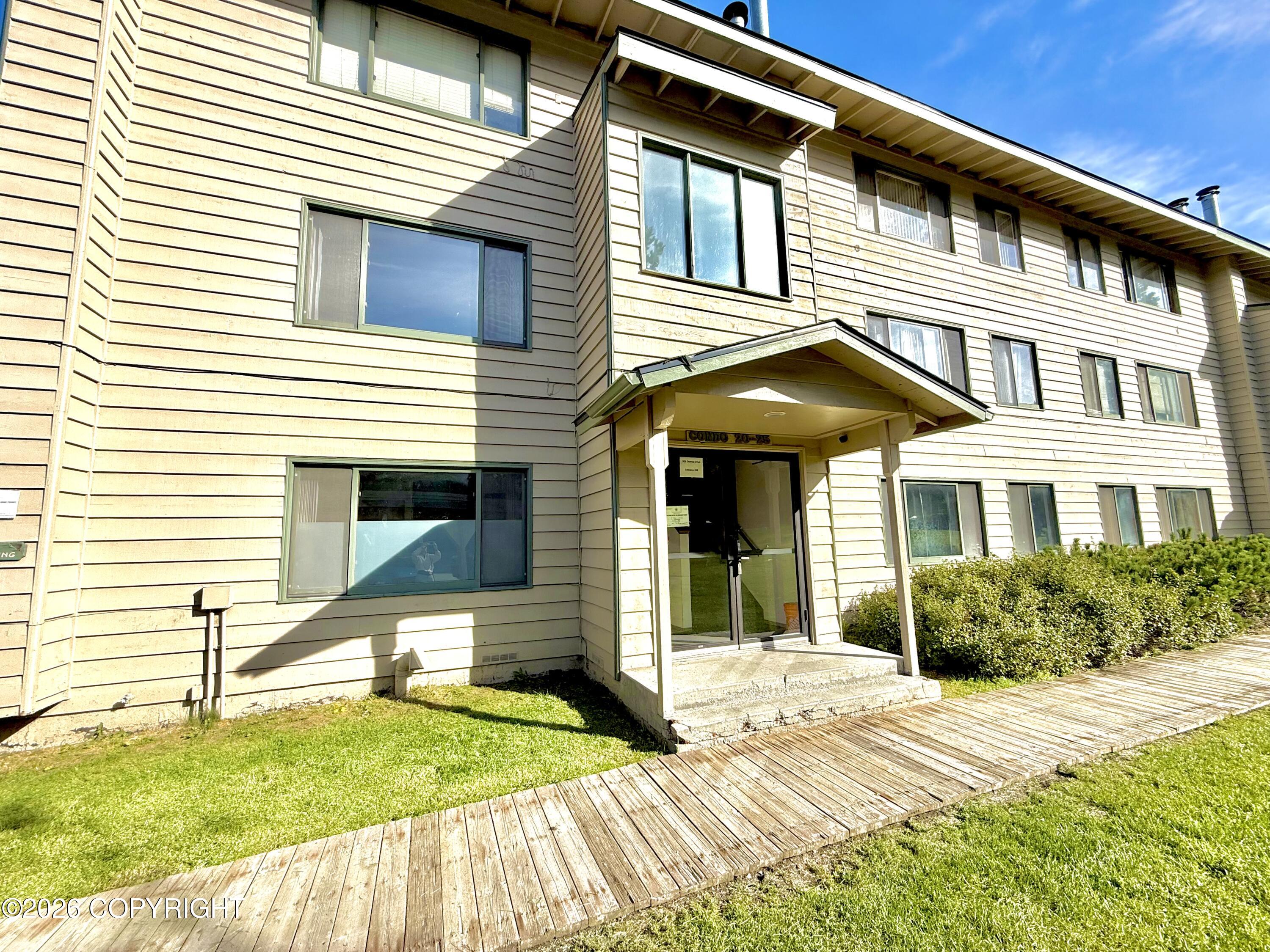 305 Donna Drive #22 Property Photo 1