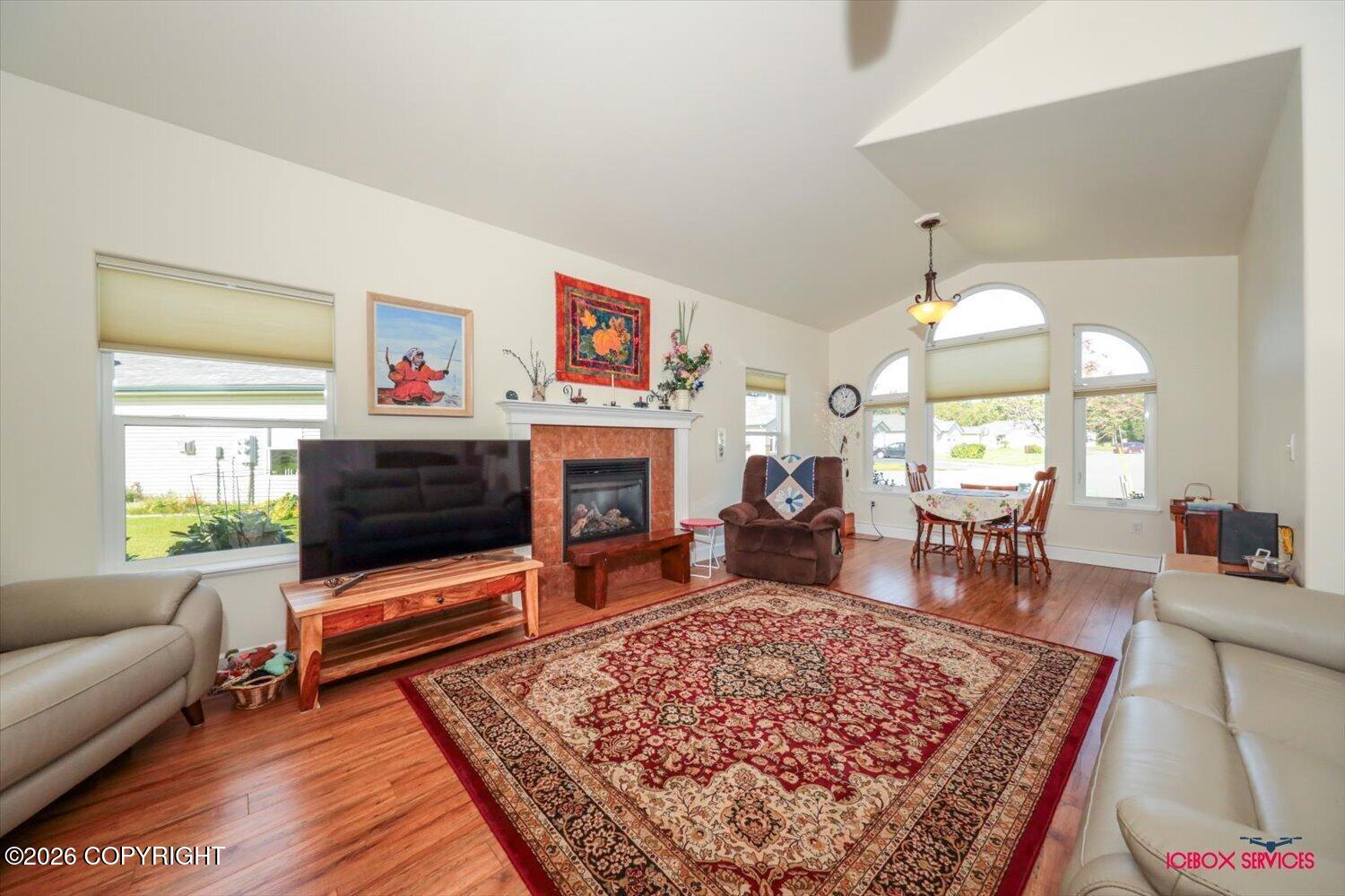 670 E Primrose Circle #b Property Photo 7