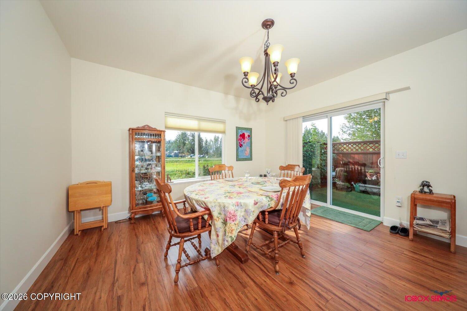 670 E Primrose Circle #b Property Photo 17