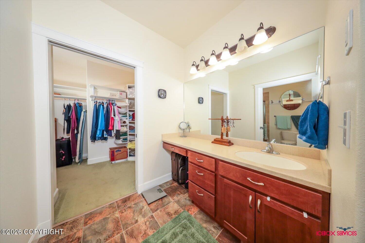 670 E Primrose Circle #b Property Photo 21