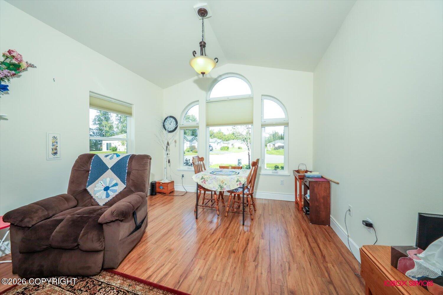 670 E Primrose Circle #b Property Photo 32