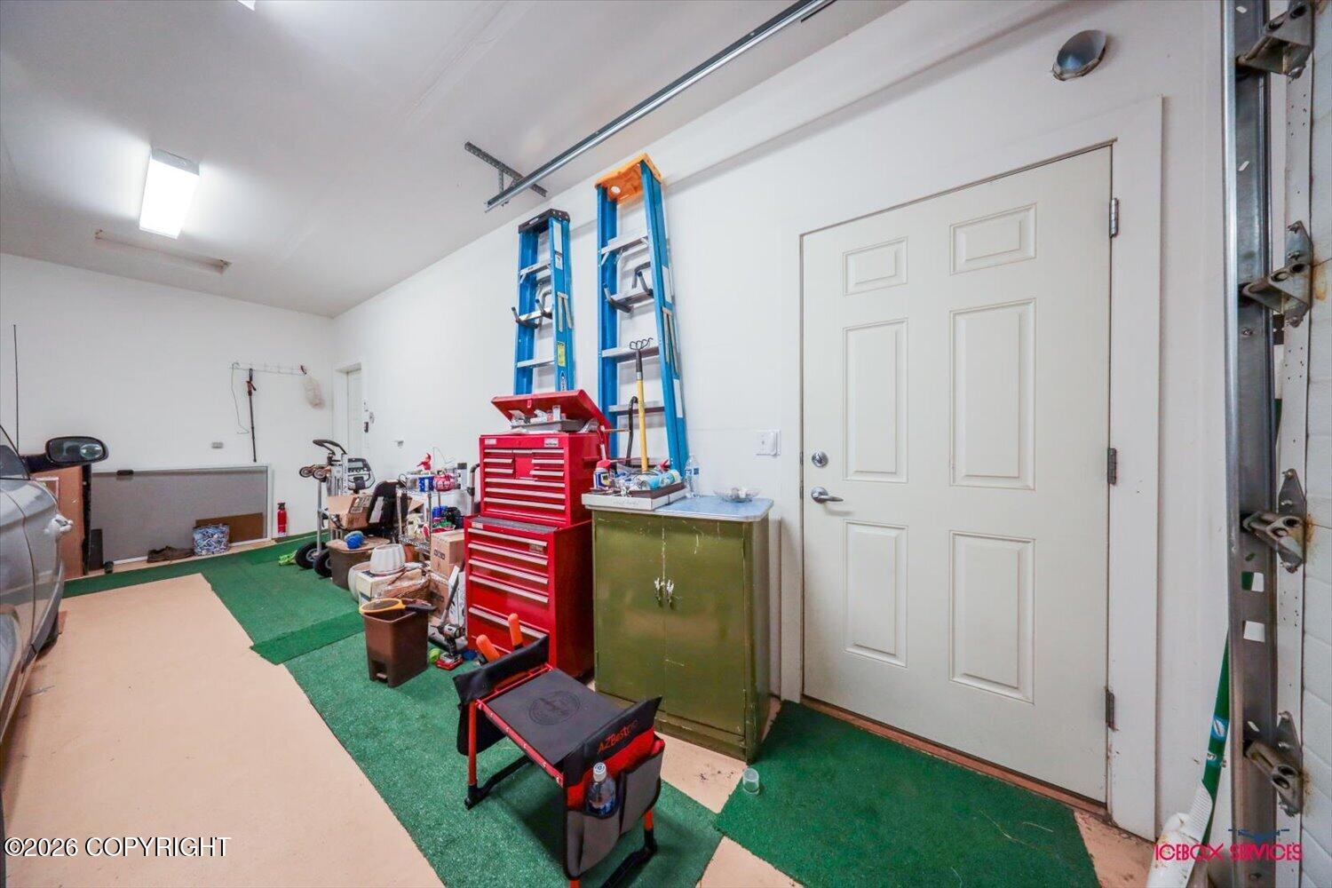 670 E Primrose Circle #b Property Photo 34