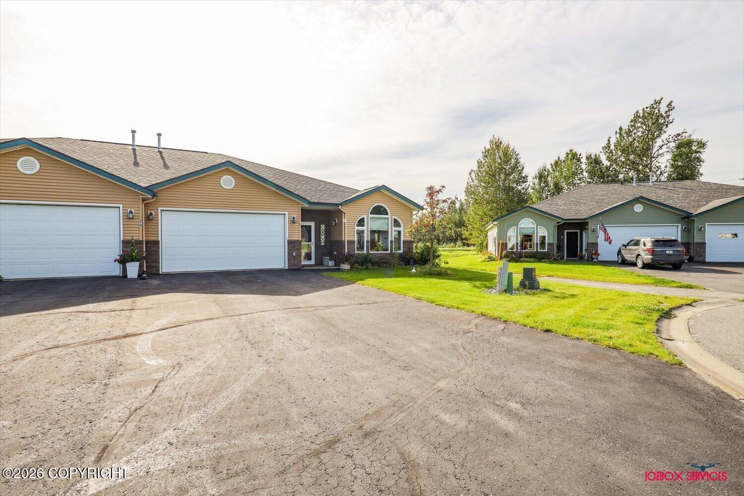 670 E Primrose Circle #b Property Photo 38