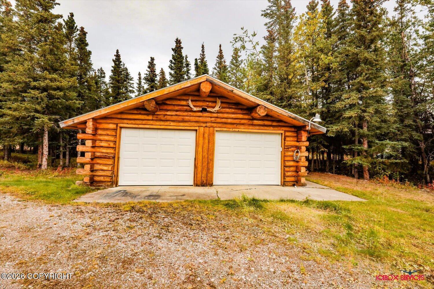 187 Chalcopyrite Court Property Photo 3