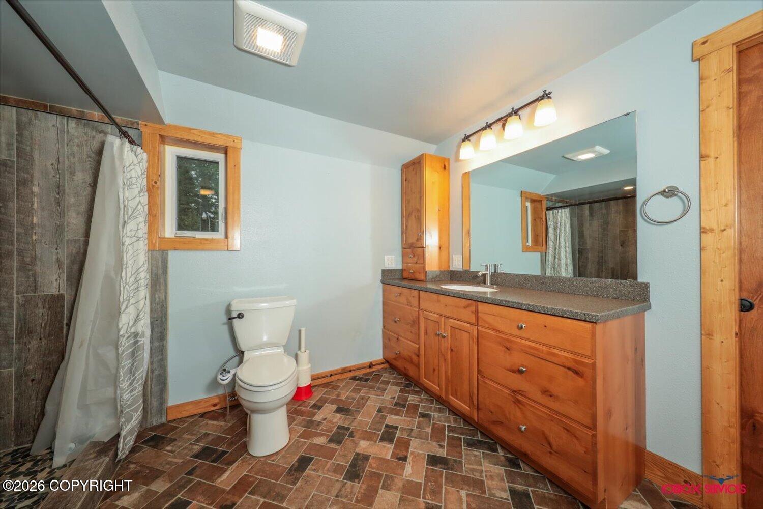 187 Chalcopyrite Court Property Photo 12